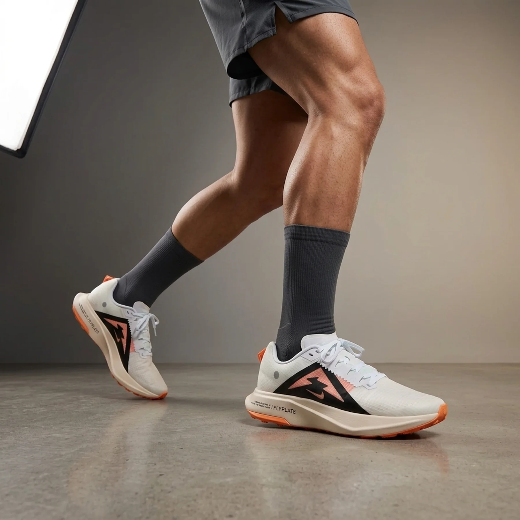 Кросівки чоловічі Nike Ultrafly (DX1978-100)