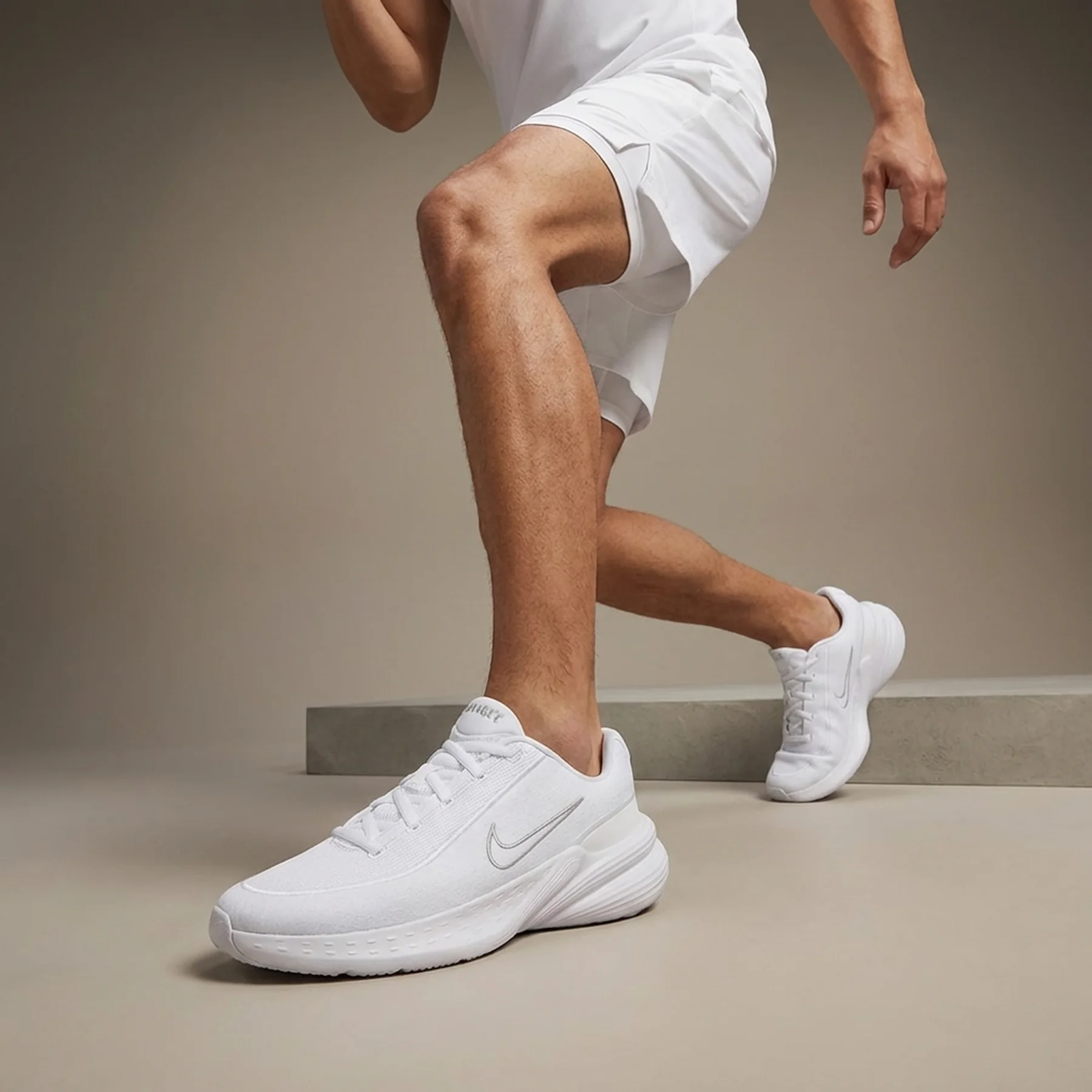 Кросівки чоловічі Nike Uplift Sc White (IB2765-101)