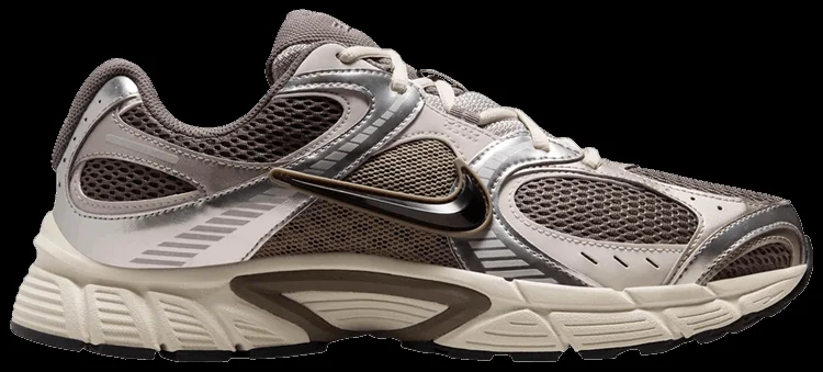 Кросівки чоловічі Nike V5 Rnr Brown (HJ5228-200)