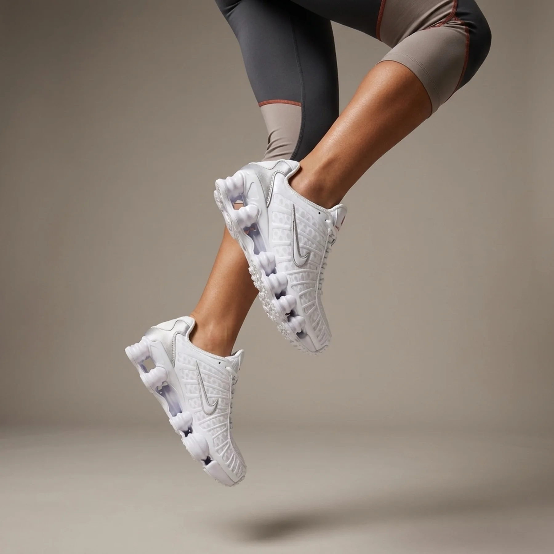 Кросівки чоловічі Nike Wmns Shox TL 'White Silver'