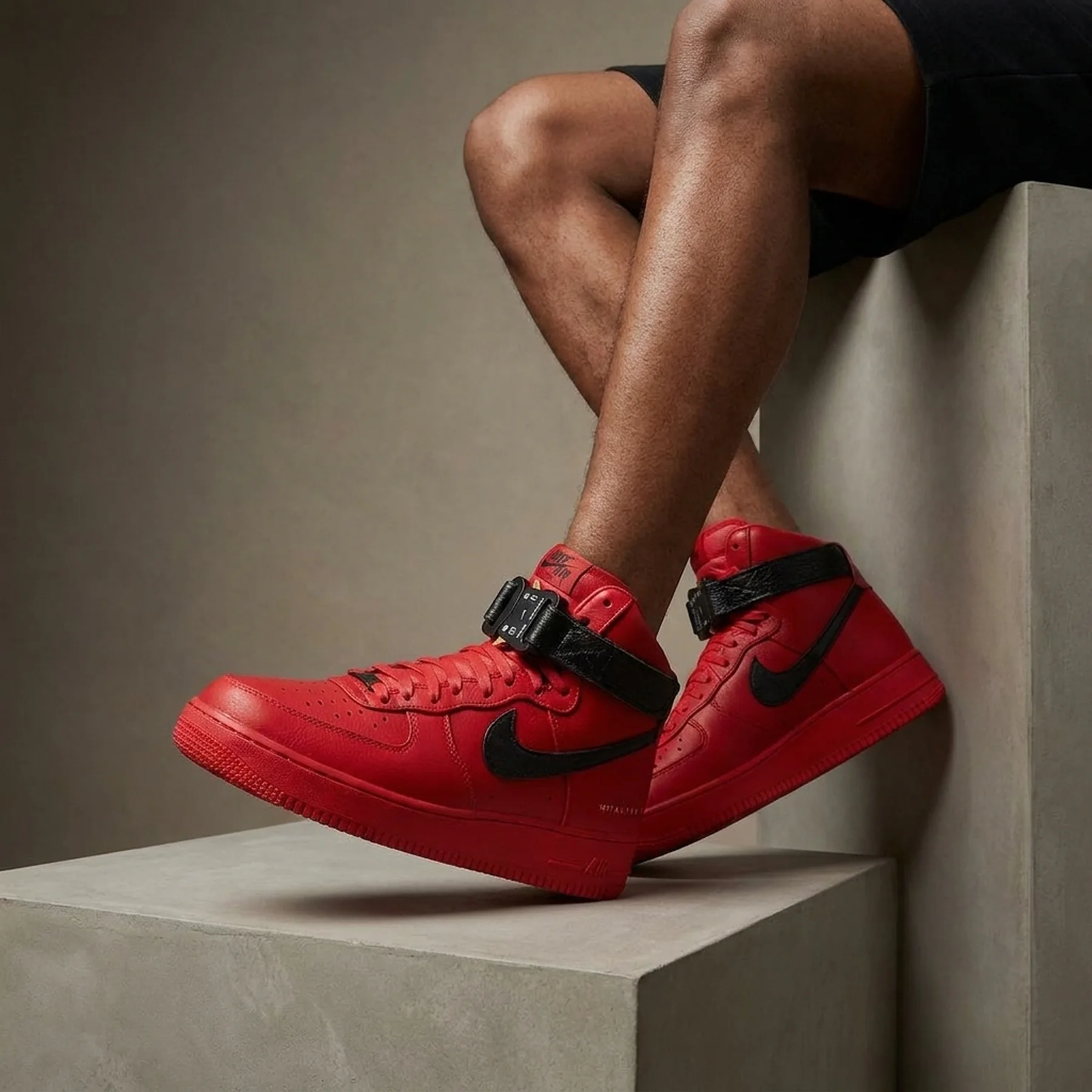 Кросівки чоловічі Nike X Alyx Air Force 1 Red (CQ4018-601)