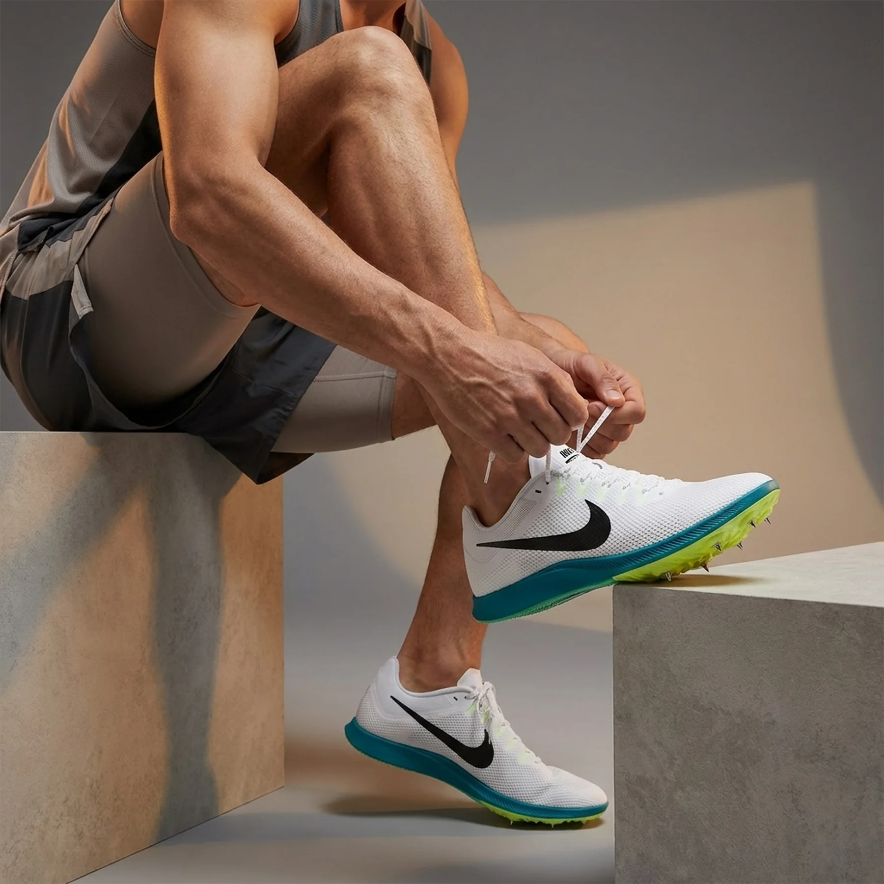 Кросівки чоловічі Nike Zoom Rival Distance (FZ9653-102)