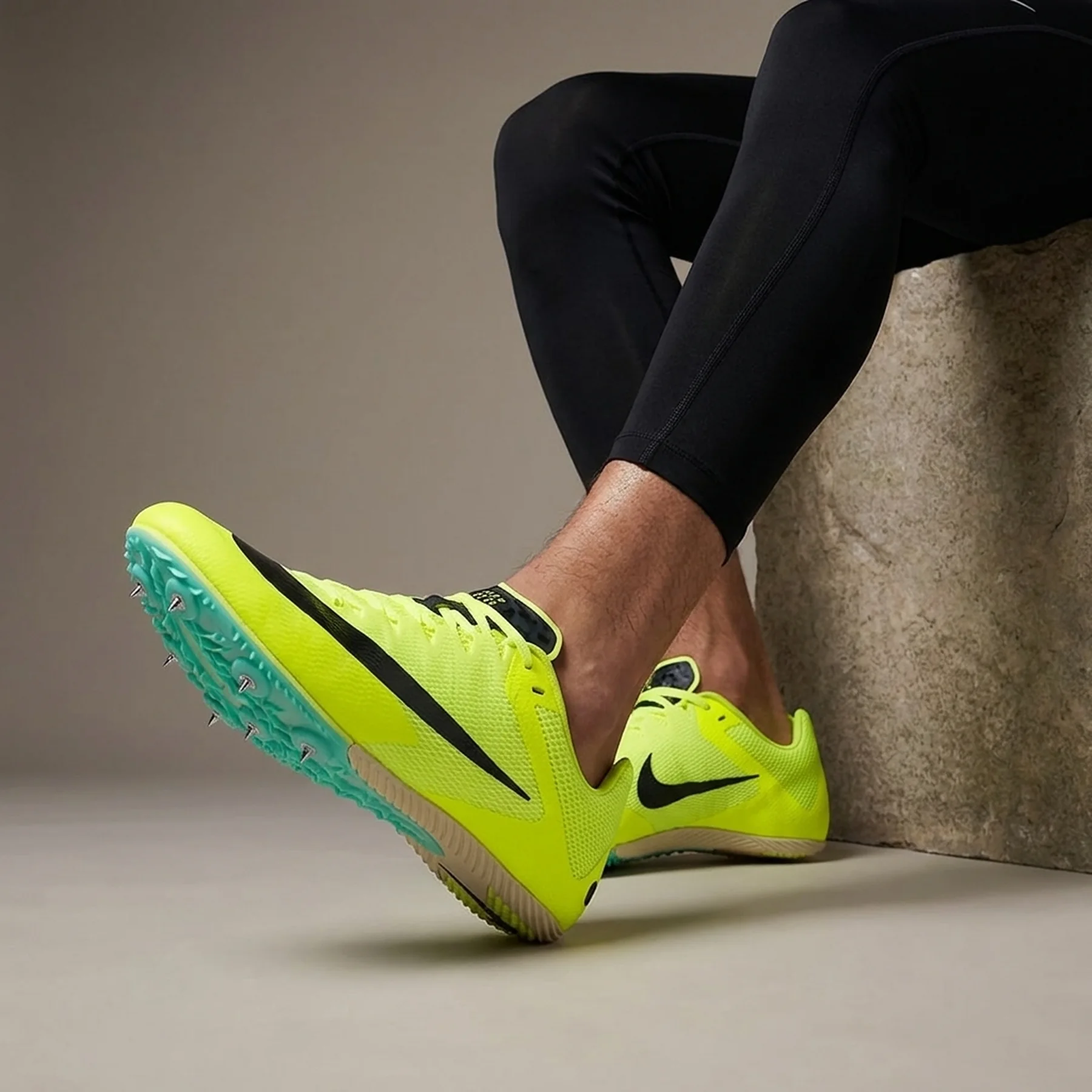 Кросівки чоловічі Nike Zoom Rival Sprint (DC8753-700)