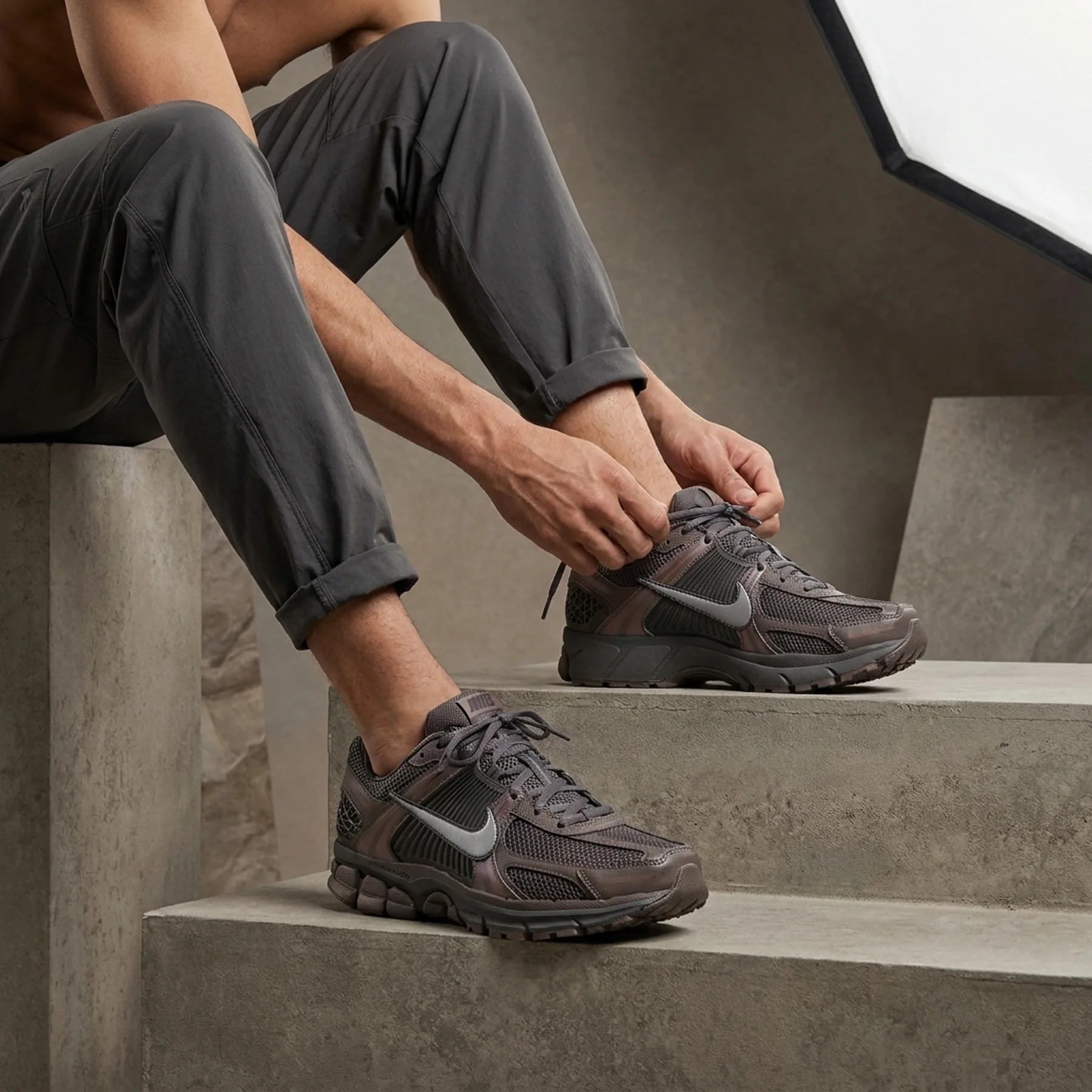 Кросівки чоловічі Nike Zoom Vomero 5 Cave Stone Brown (HF5493-201)