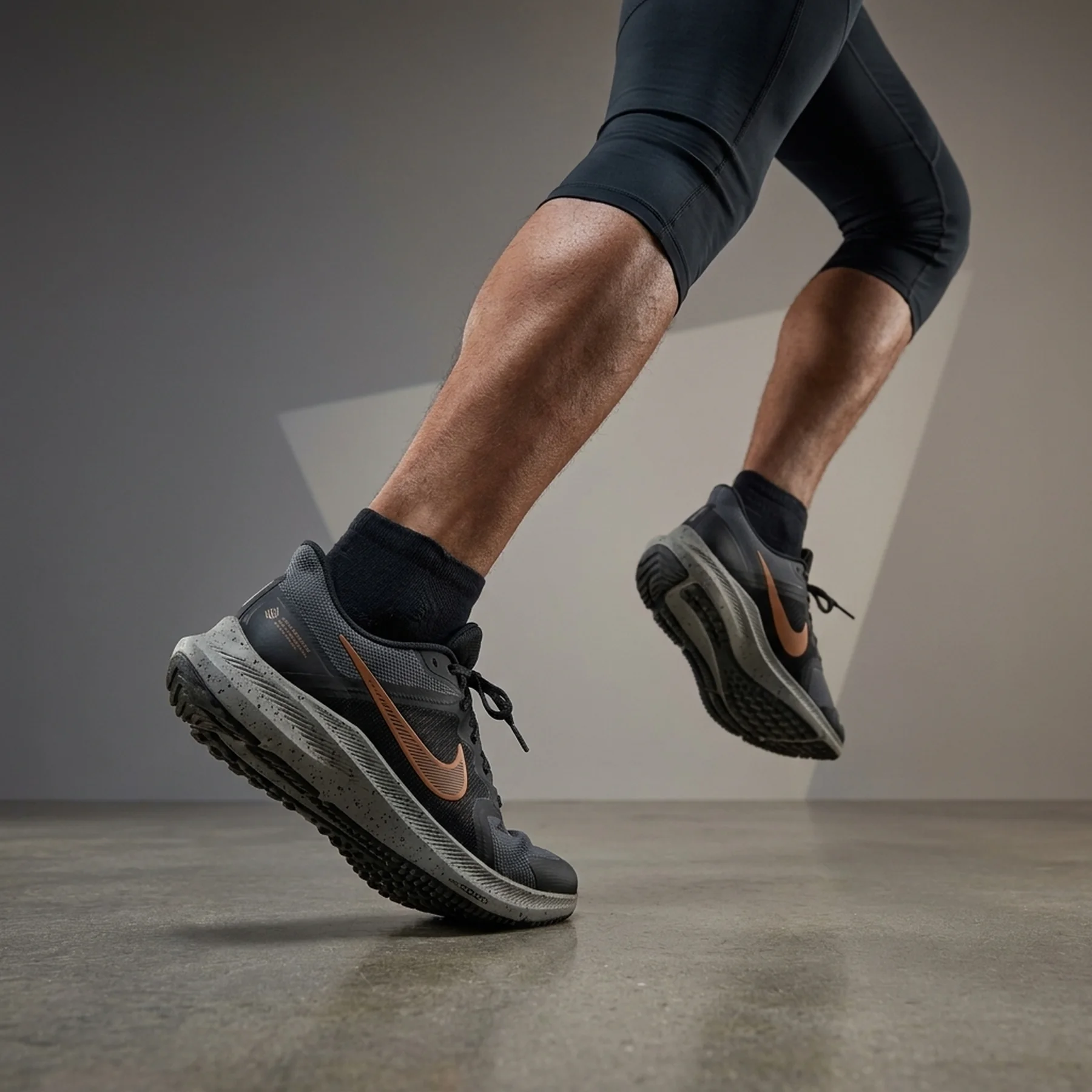 Кросівки чоловічі Nike Zoom Winflo 8 Shield (DC3727-200)