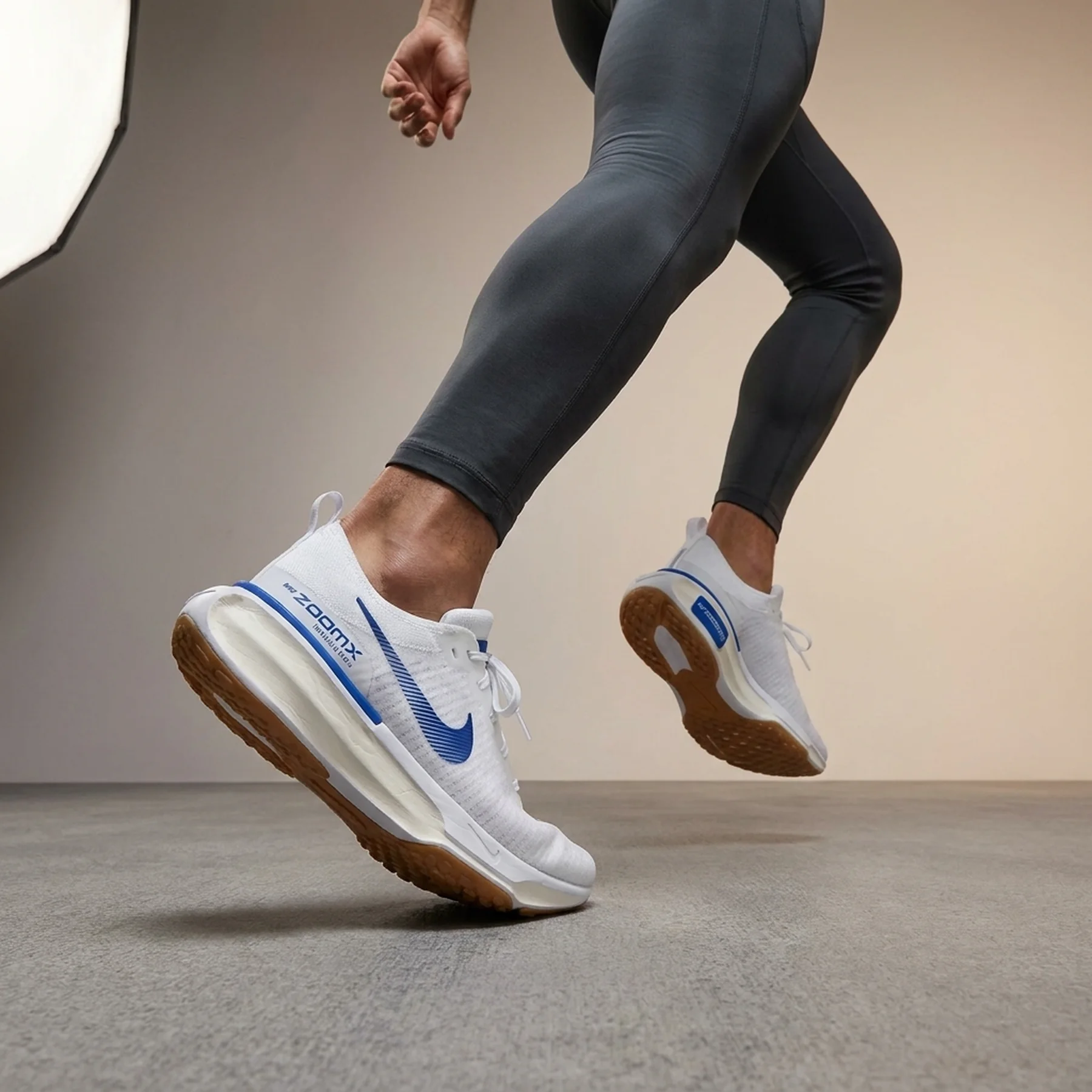 Кросівки чоловічі Nike Zoomx Invincible Run 3 (DR2615-107)
