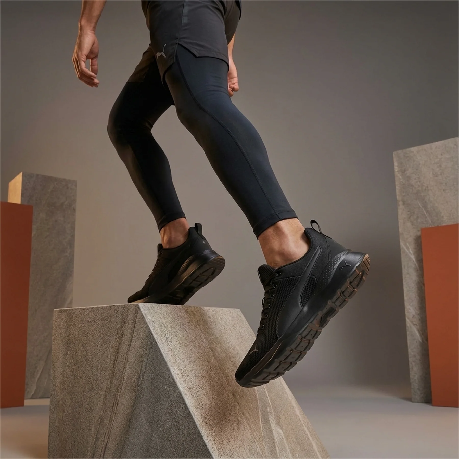 Кросівки чоловічі Puma Anzarun Lite (37112801)