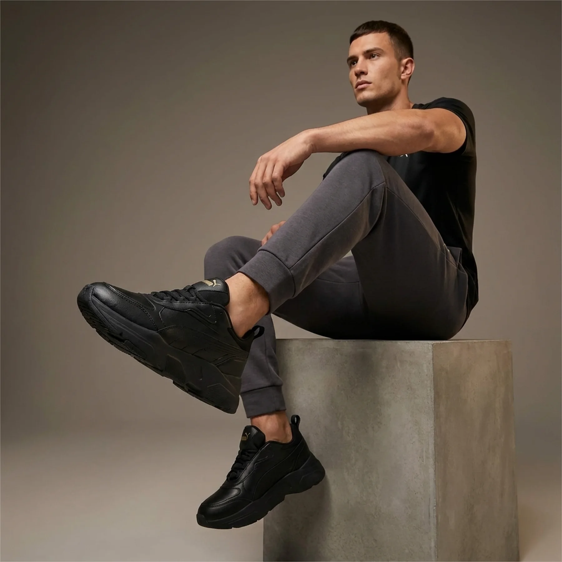 Кросівки чоловічі Puma Cassia Sl Women's Trainers (385279-02)