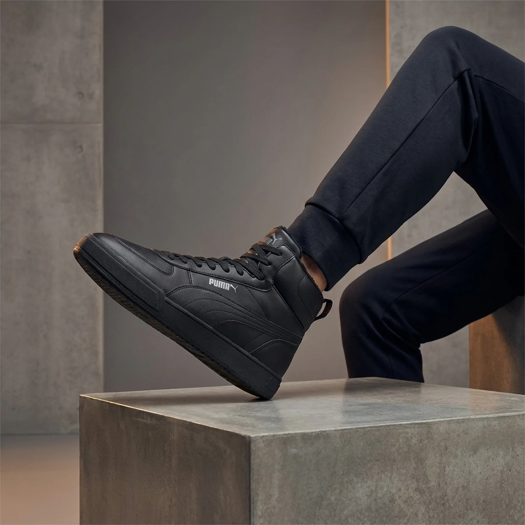 Кросівки чоловічі Puma Caven Mid Wtr (385844-01)