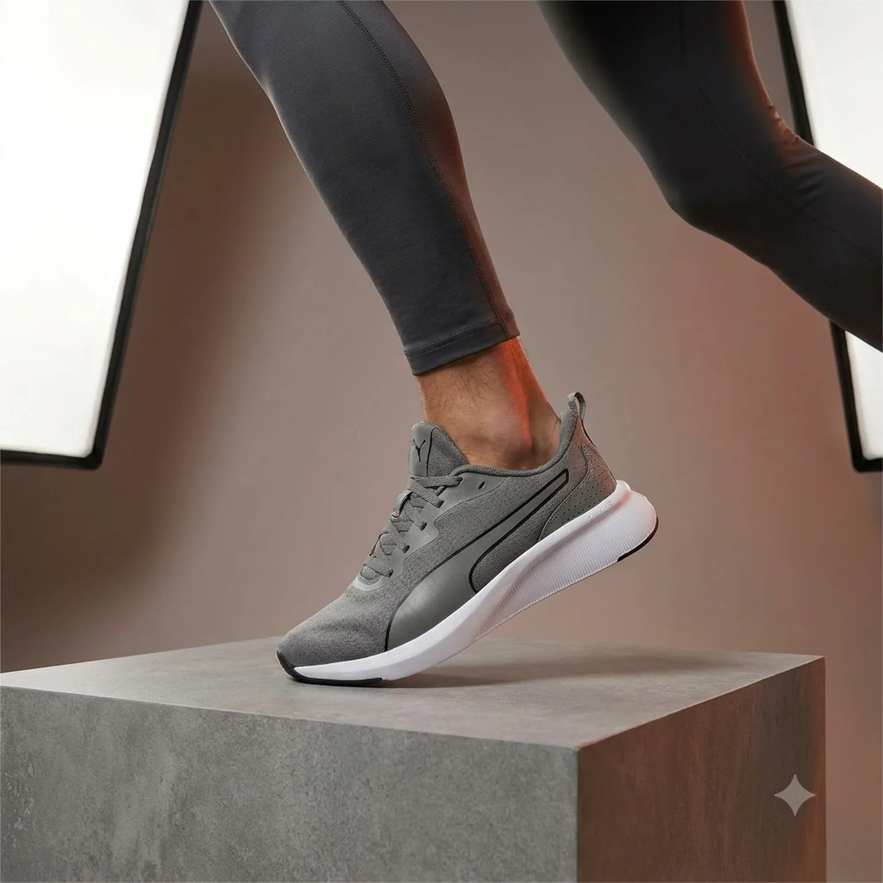 Кросівки чоловічі Puma Flyer Lite Grey (378774-10)