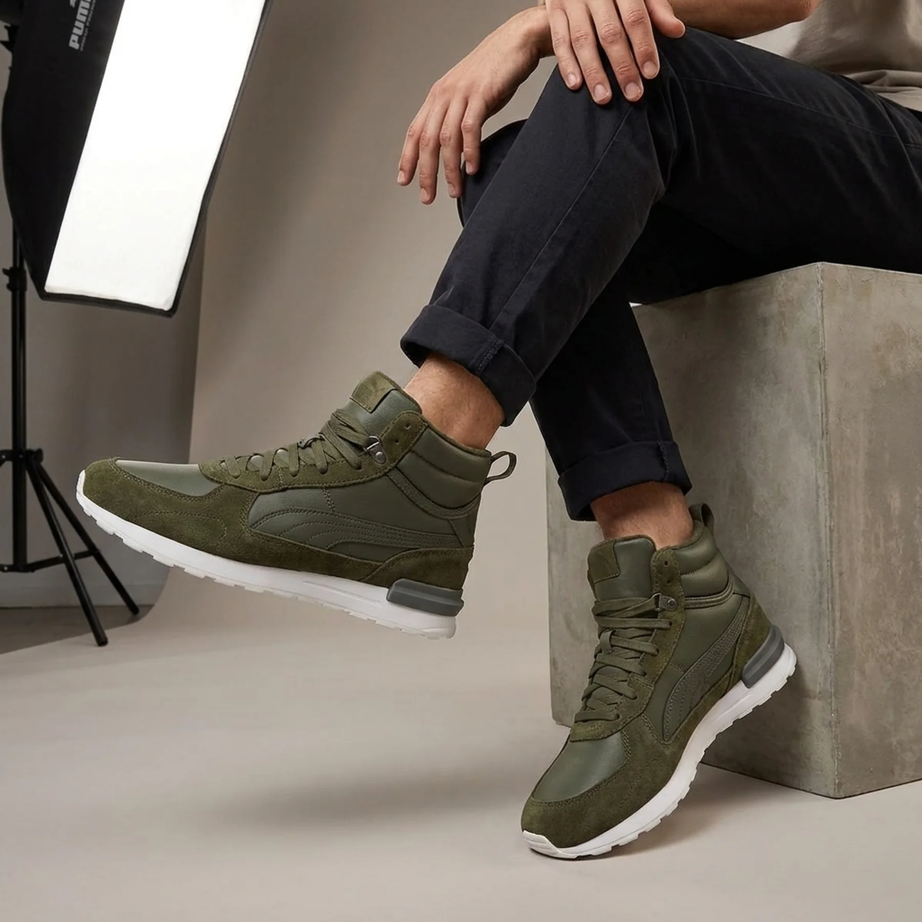 Кросівки чоловічі Puma Graviton Mid (38320402)