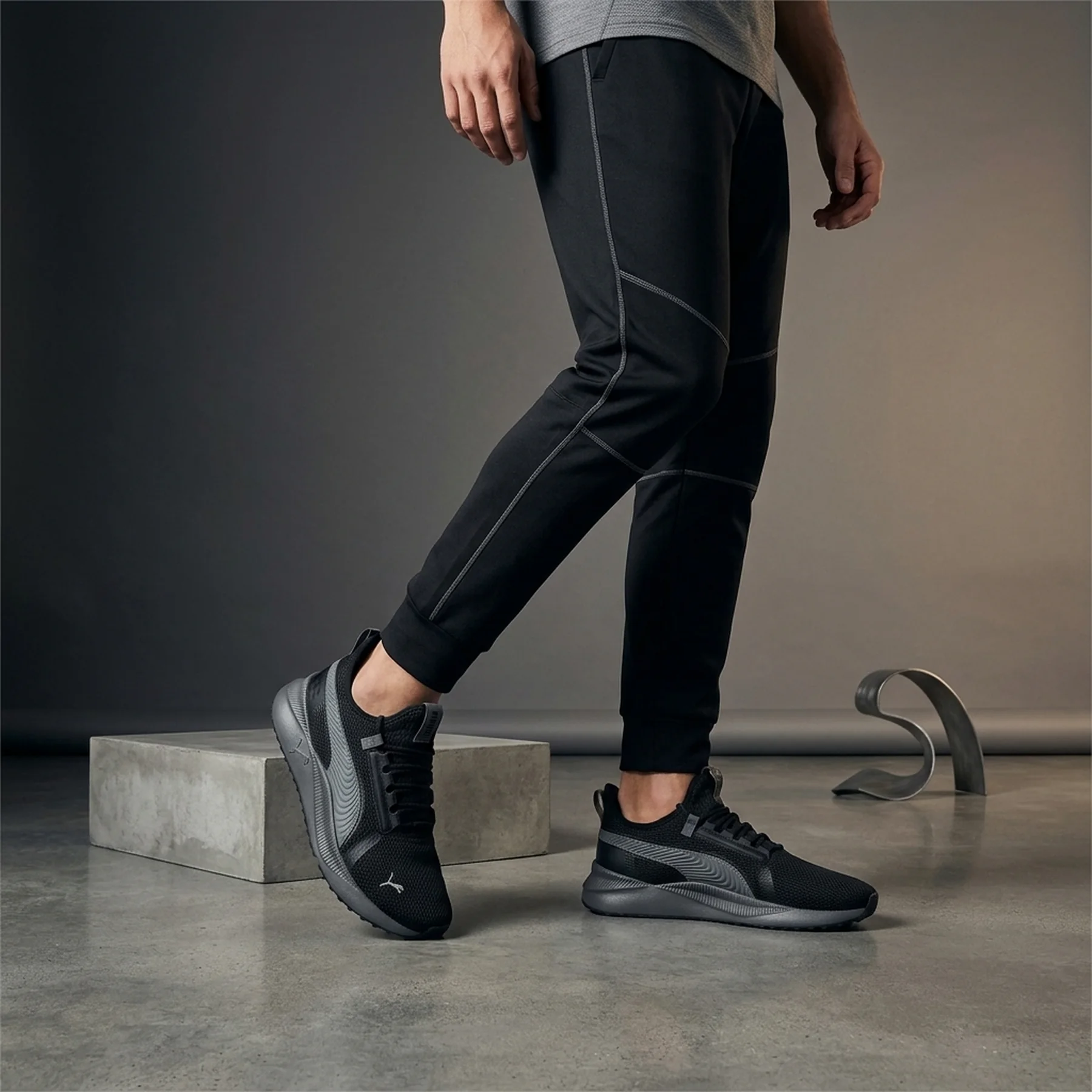 Кросівки чоловічі Puma Pacer Future Street Knit Lace Up Sneakers Black (391132-02)