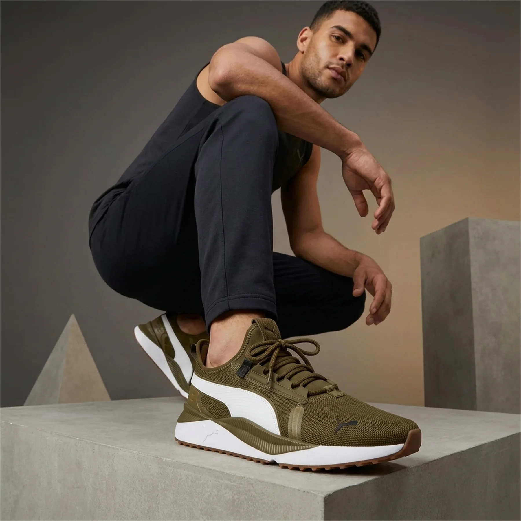 Кросівки чоловічі Puma Pacer Future Street Plus Lace Up Sneakers Olive (384634-10)