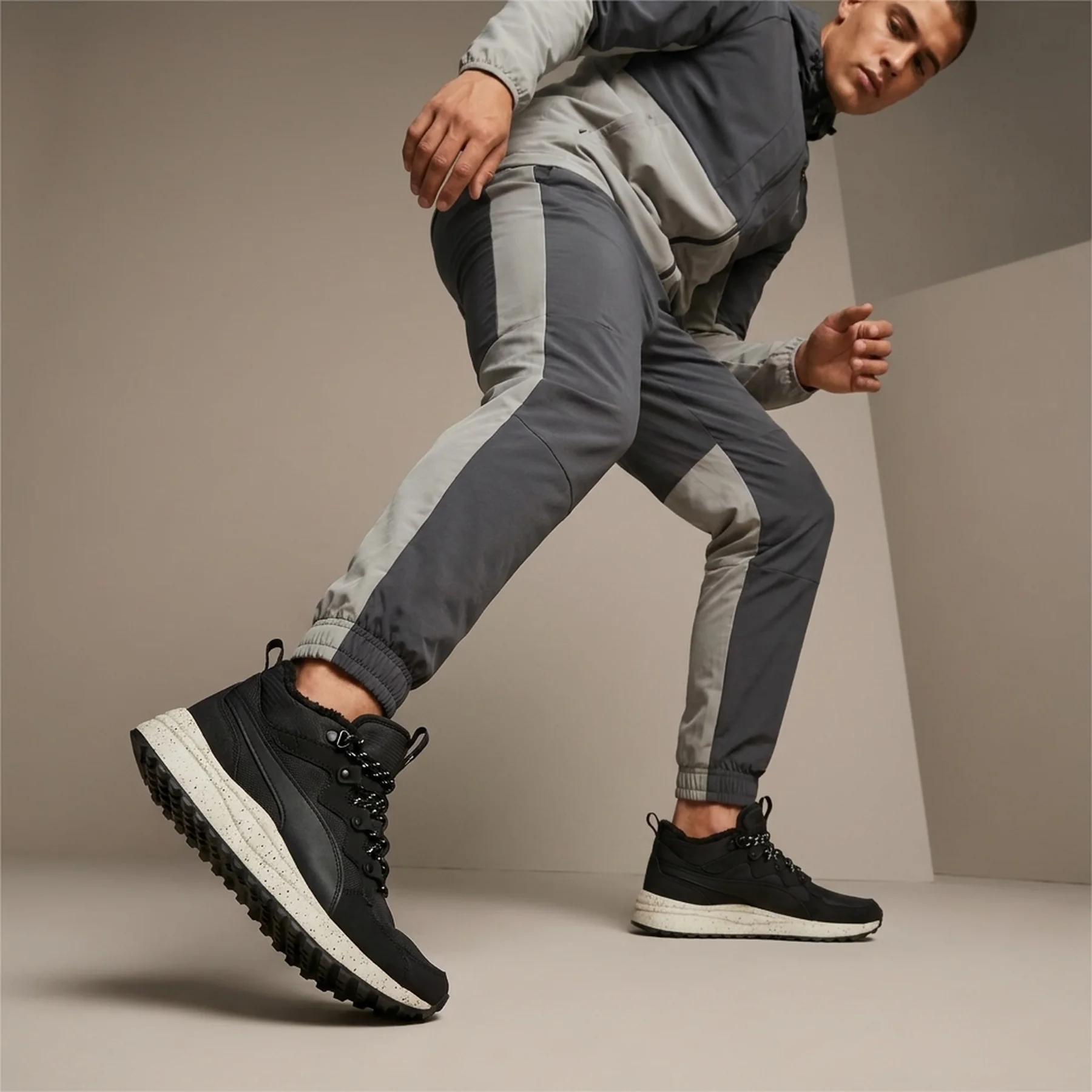Кросівки чоловічі Puma Pacer Next SB WTR