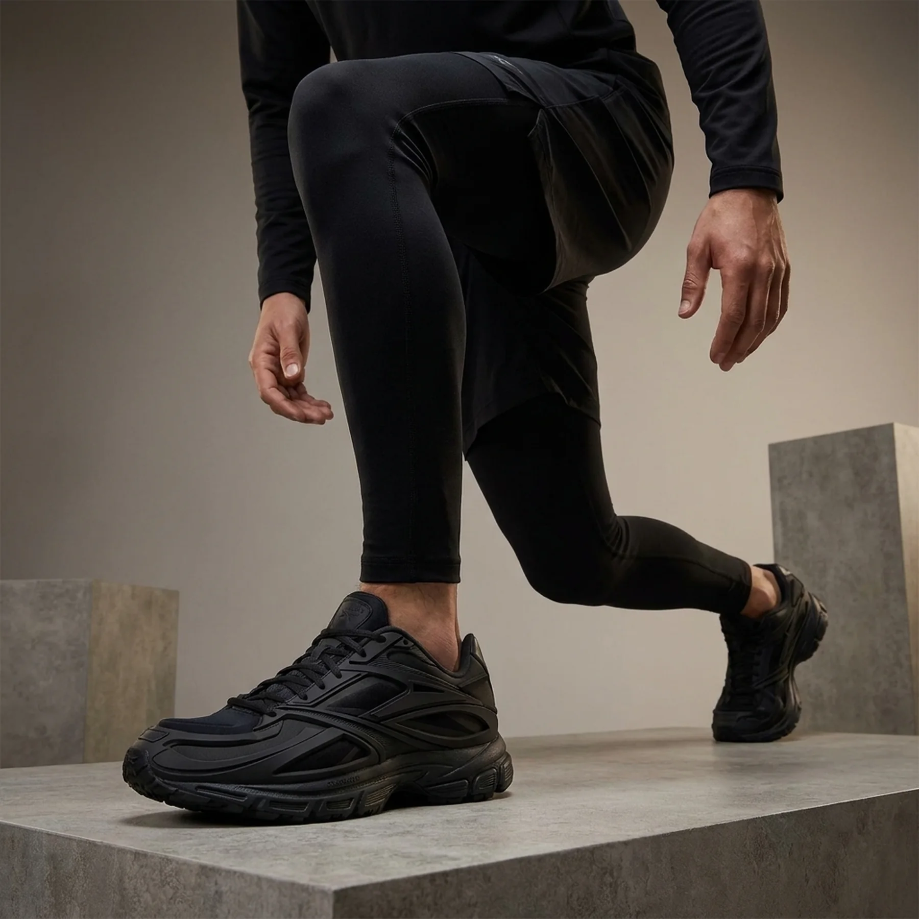 Кросівки чоловічі Reebok Premier Road Modern Black (RMIA035C99FAB0041010)