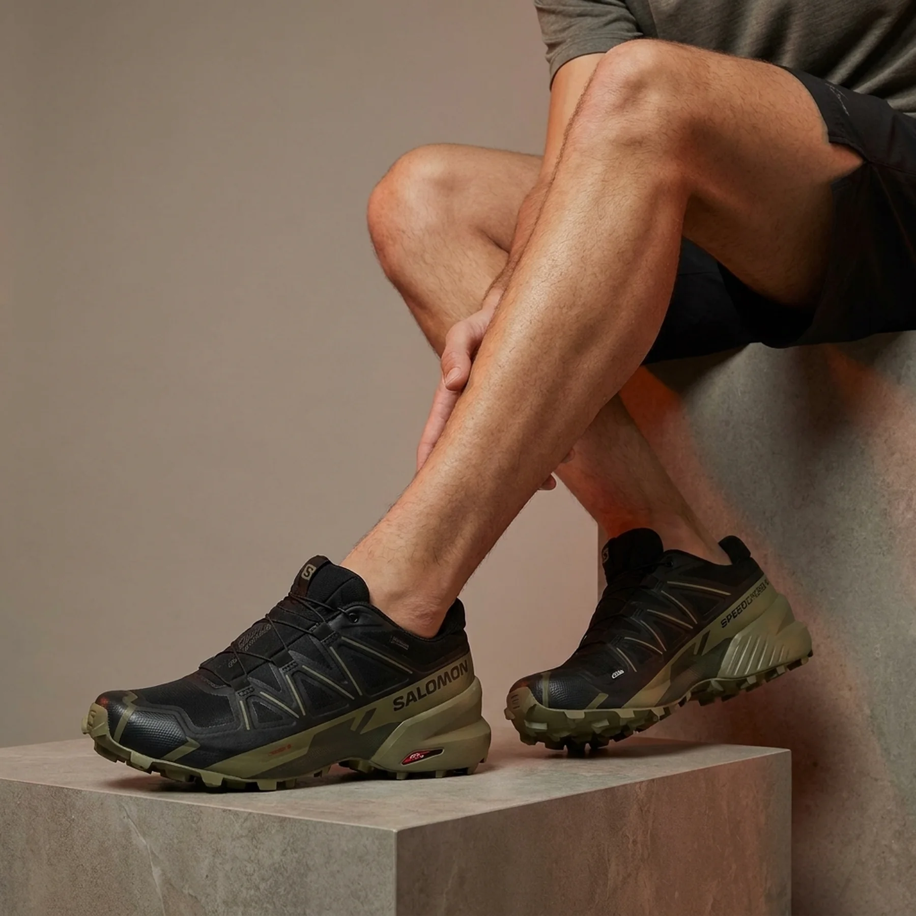 Кросівки чоловічі Salomon Speedcross 6 Gtx Trail Running Shoes Black/Olive (L47584100)