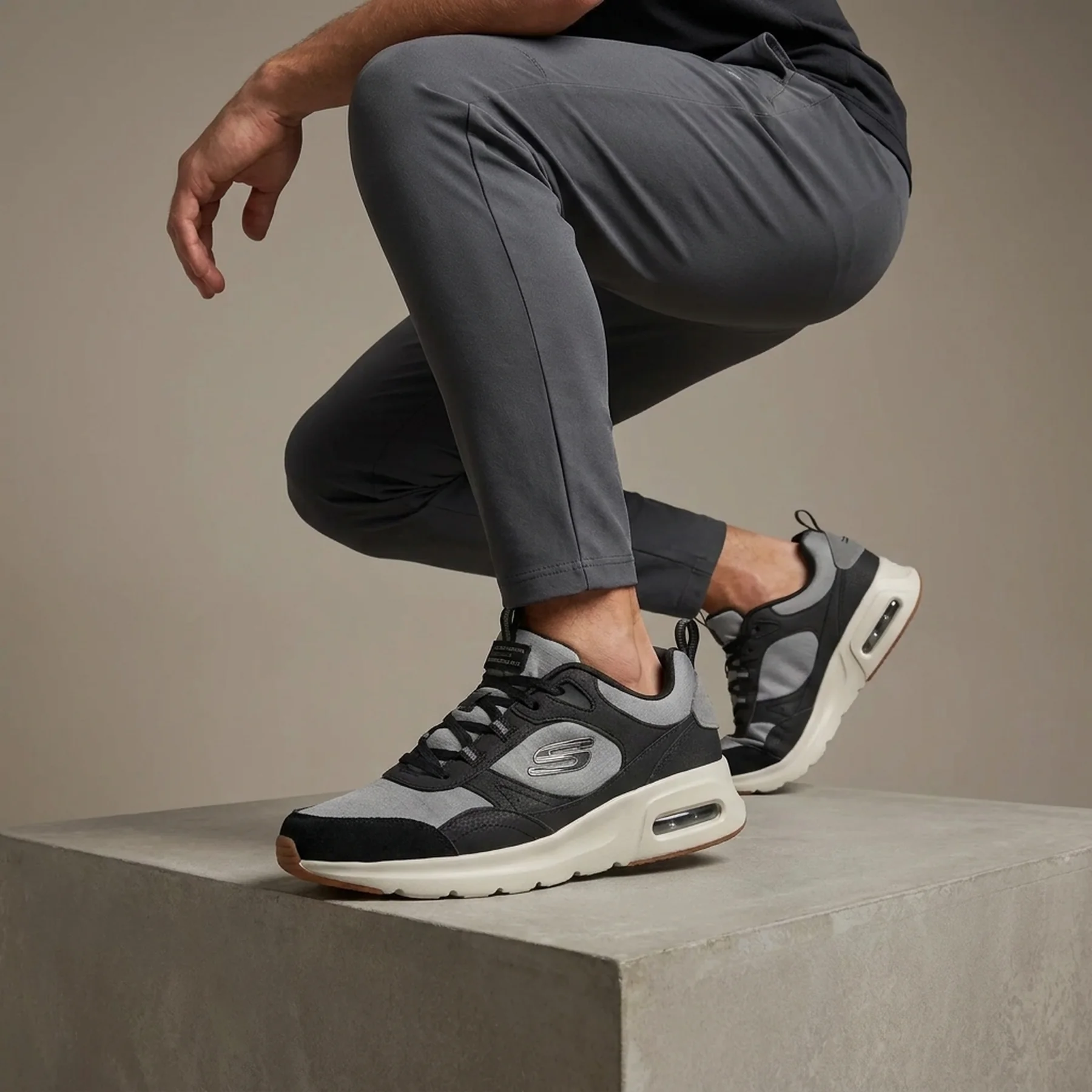 Кросівки чоловічі Skechers Skechair Court Yatton (232648-BKGY)