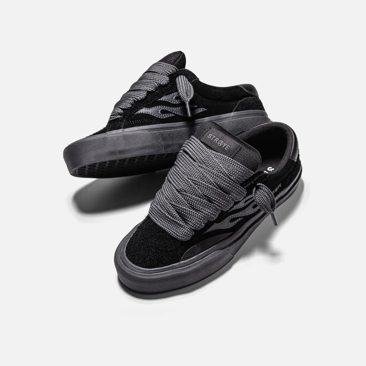 Кросівки чоловічі Straye Logan Puff Blackout