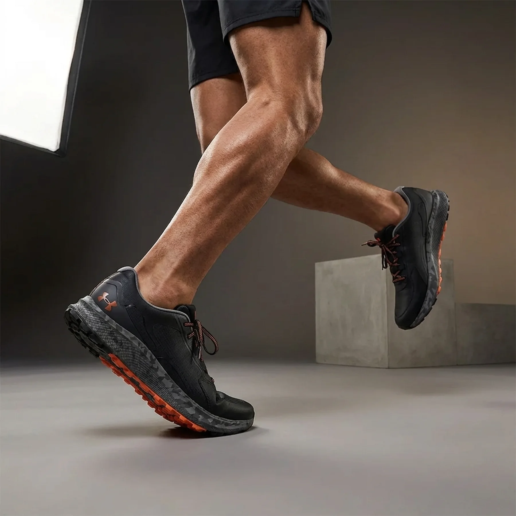 Кросівки чоловічі Under Armour Charged Bandit Tr 3 (3028371-001)