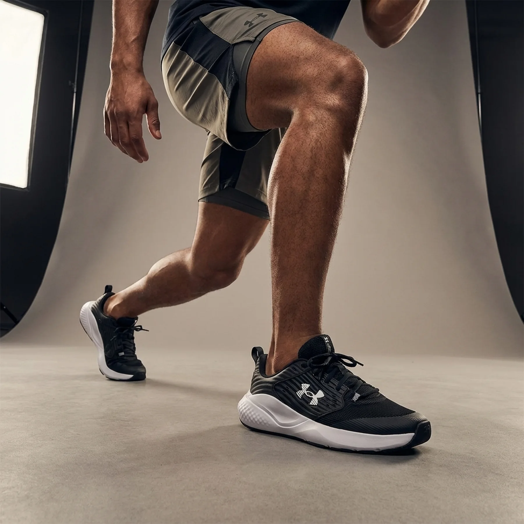 Кросівки чоловічі Under Armour Charged Commit Tr 4 (3026017-004)
