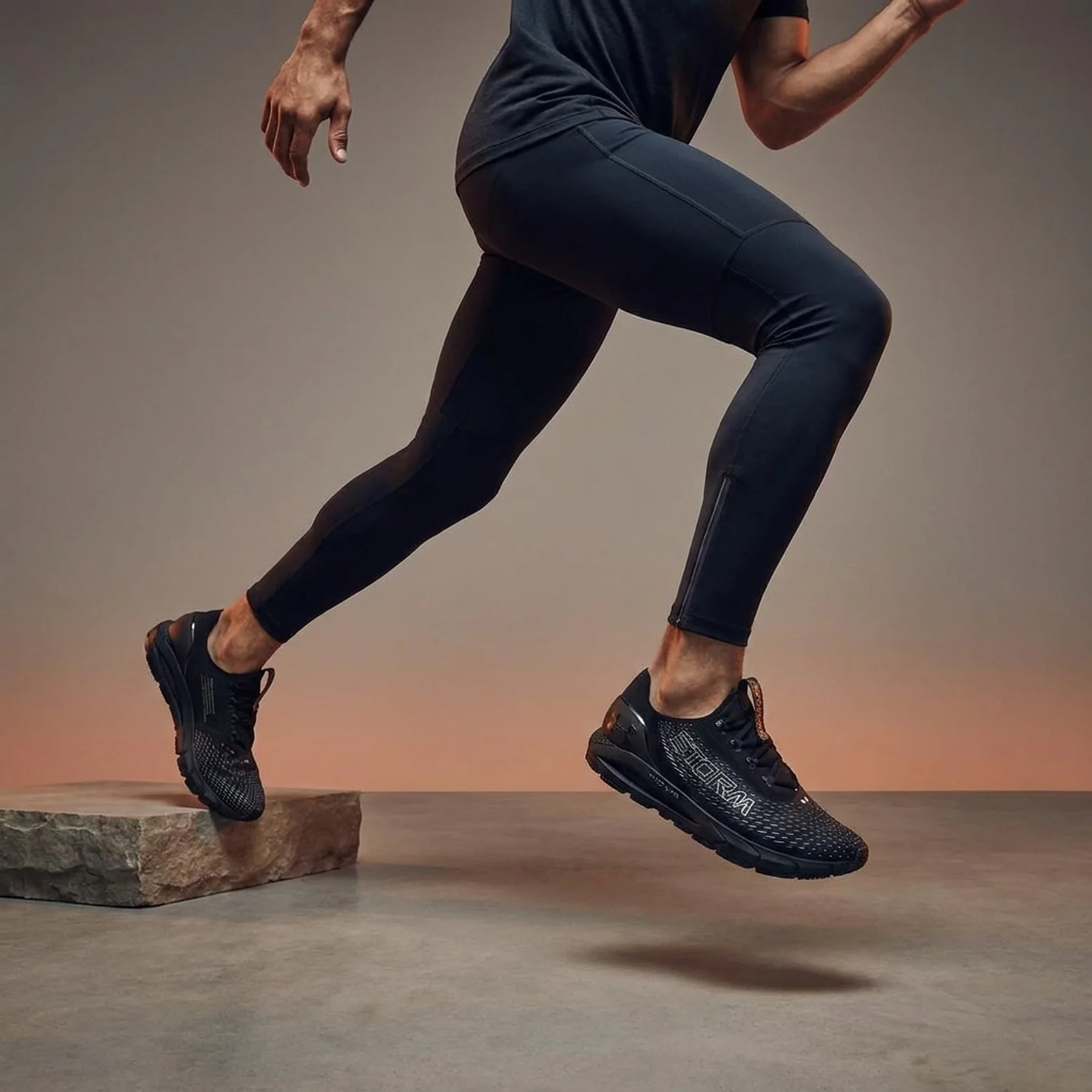 Кросівки чоловічі Under Armour Hovr Sonic 4 Storm (3024224-001)