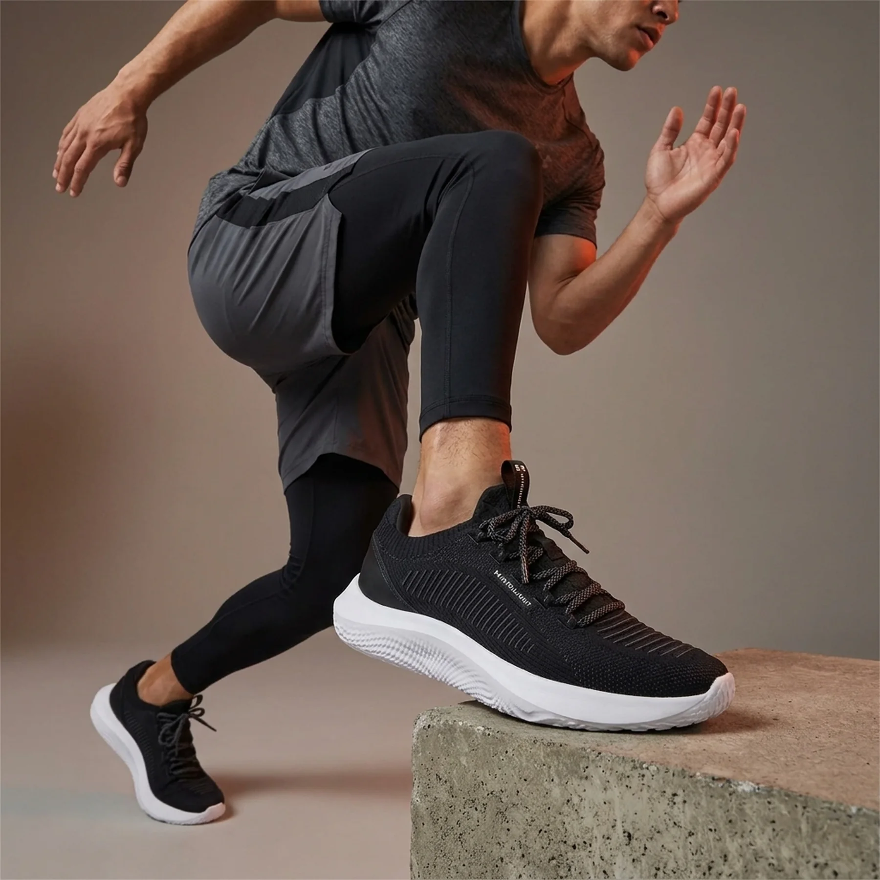 Кросівки чоловічі Under Armour Ua Dynamic 2 (3028076-002)