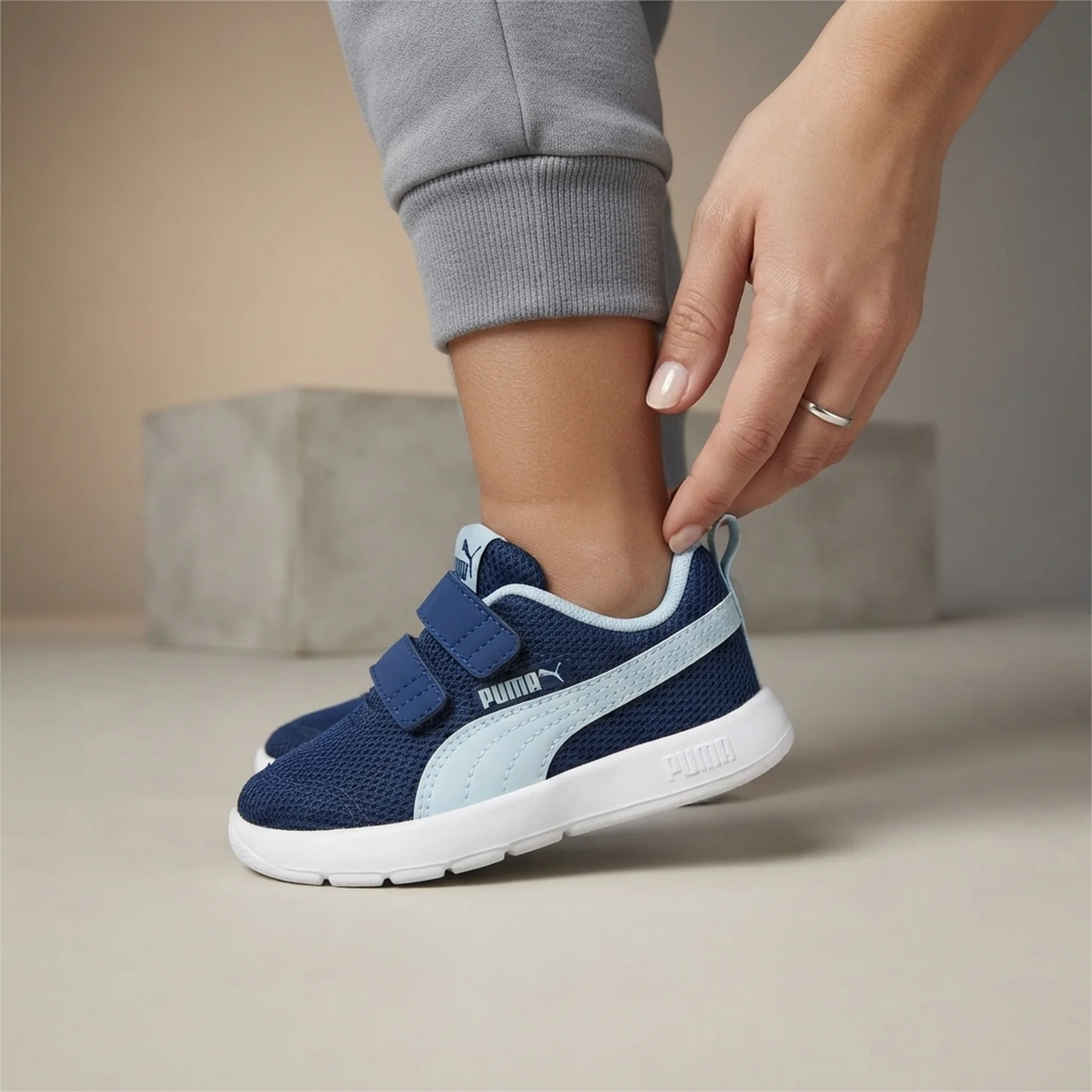 Кросівки дитячі Courtflex V3 Mesh Inf 39808619 Puma 4,5 (21) Синій