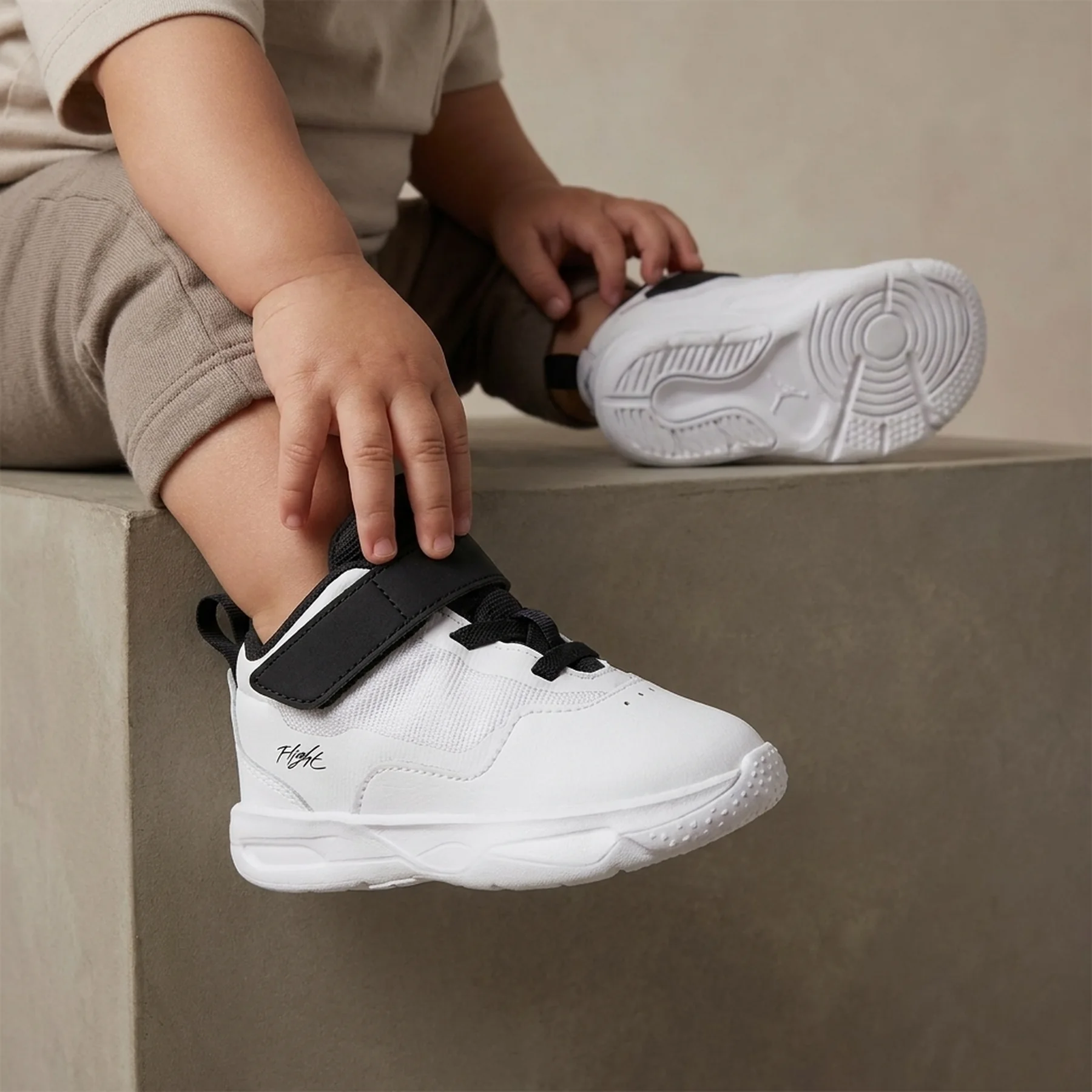 Кросівки дитячі Jordan Sport_Time_Mk (FB9924-106)
