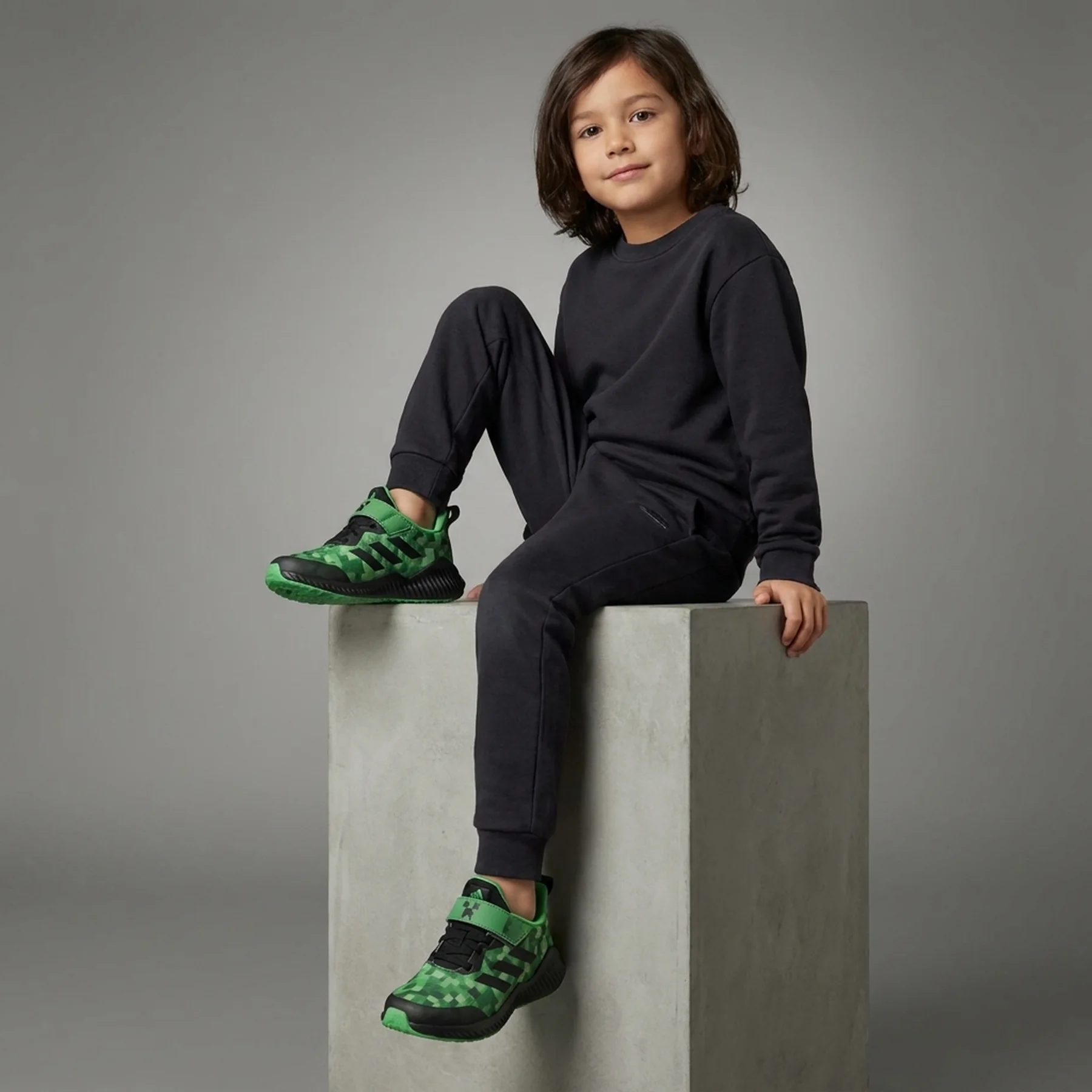 Кросівки дитячі MINECRAFT FORTARUN JR1943 Adidas 29 Чорний