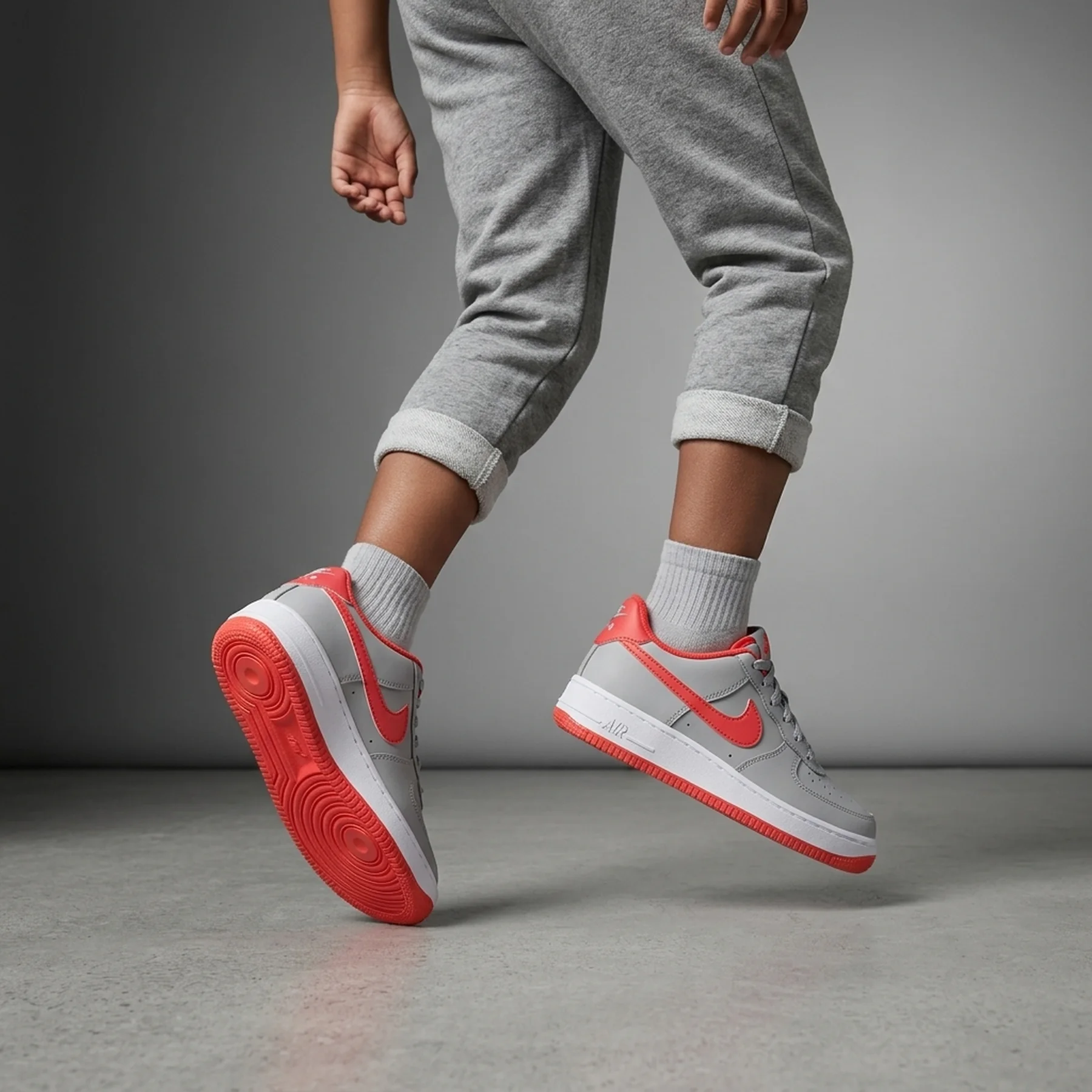 Кросівки дитячі Nike Air Force 1 GS 'Light Smoke Bright Crimson'