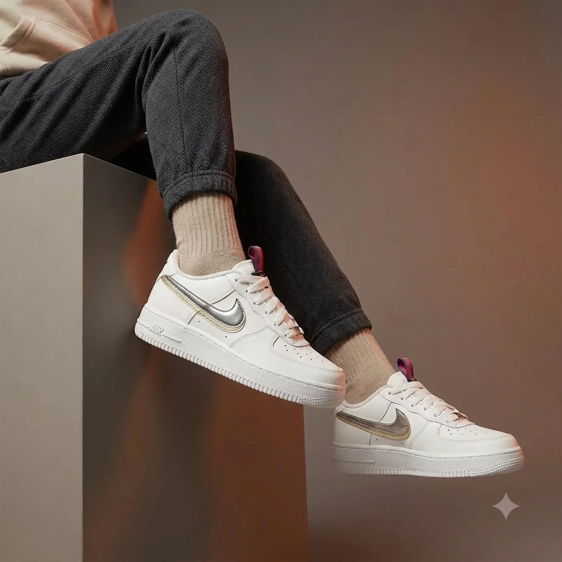Кросівки дитячі Nike Air Force 1 LV8 GS 'Off Noir Summit White'