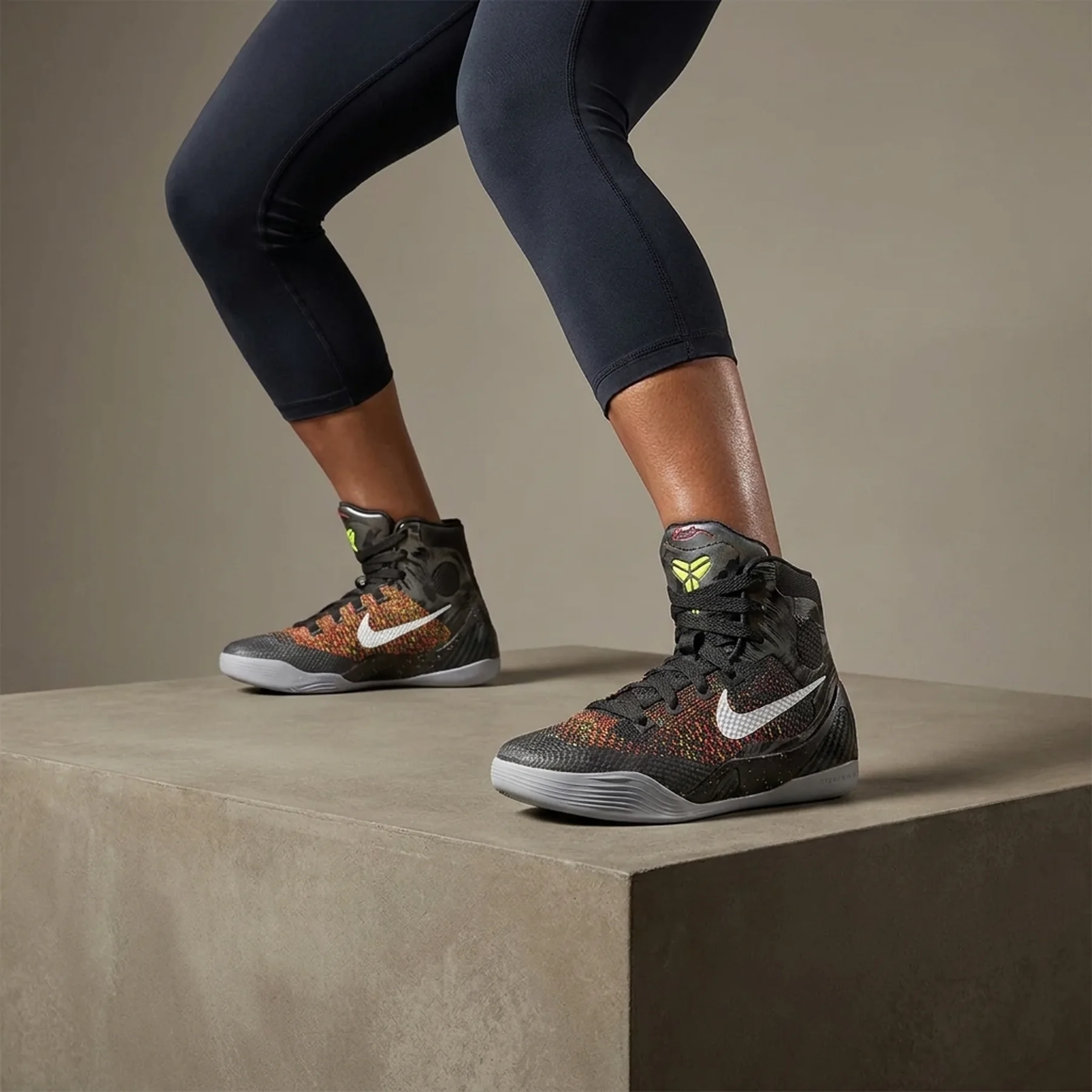 Баскетбольні кросівки Nike Kobe 9 Elite GS