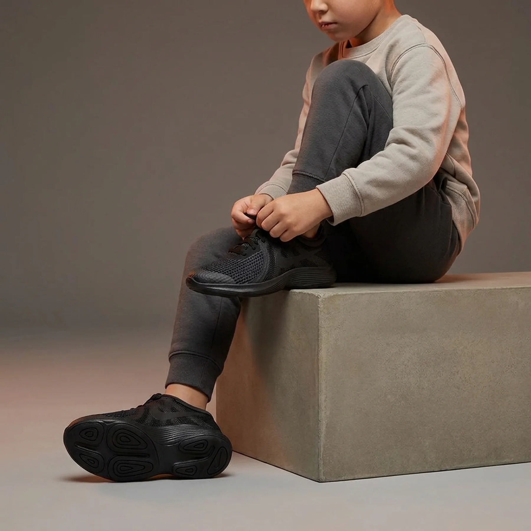 Кросівки дитячі Nike Revolution 4 Black (943309-004)