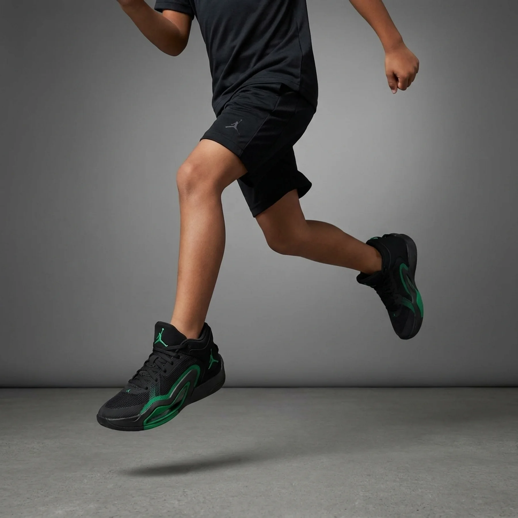 Кросівки дитячі Nike Tatum 1, Black/Volt Black (DX5359-003)