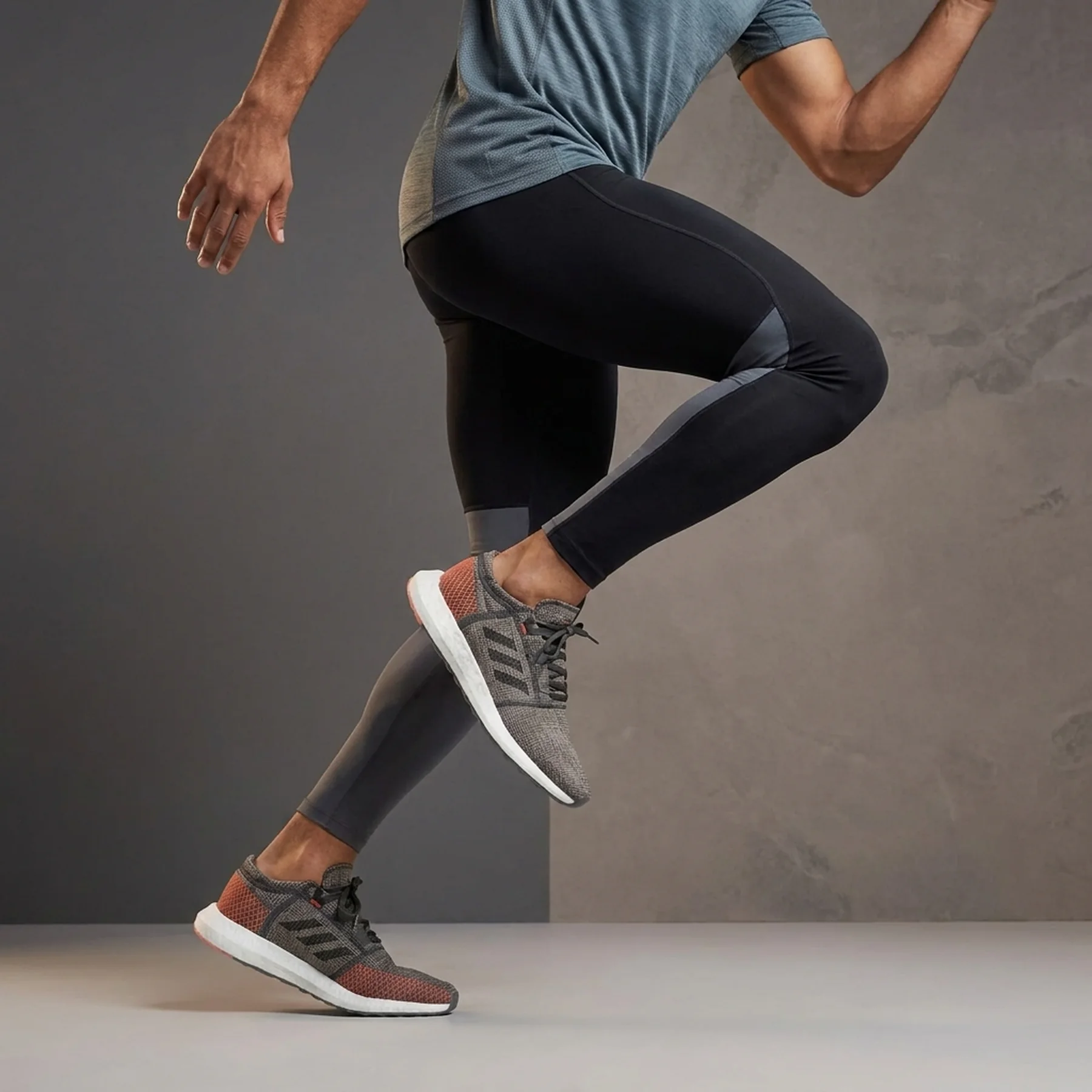 Кросівки для бігу чоловічі Adidas Pureboost Go Legend Ivy True Orange Brown (D97421)