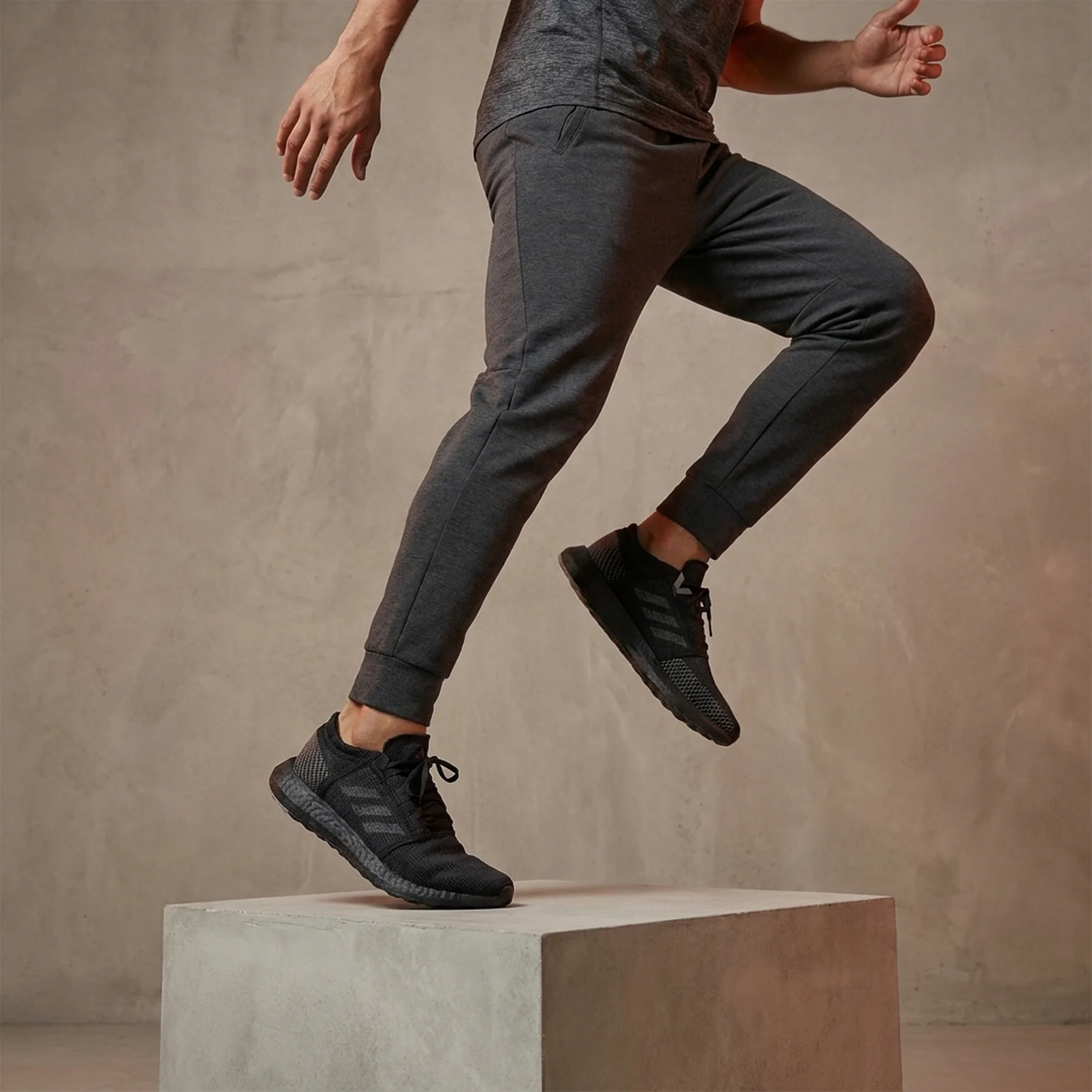 Кросівки для бігу чоловічі Adidas Pureboost Go Shoes (AH2319)