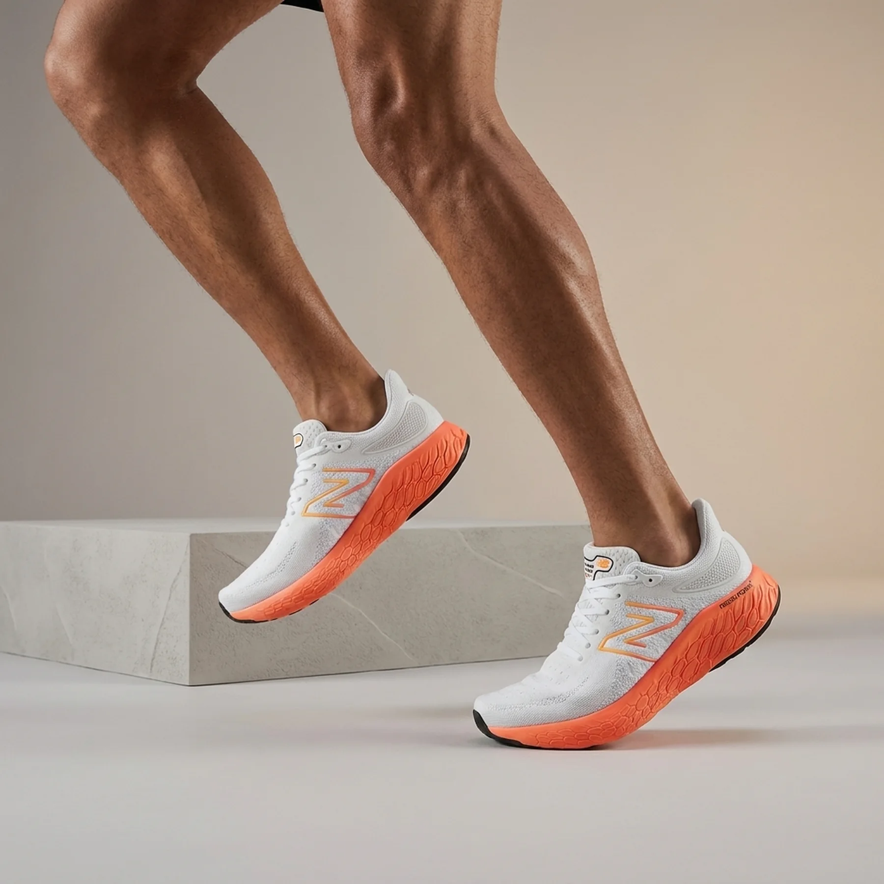 Кросівки для бігу чоловічі New Balance Fresh Foam X 1080 V12 (M108012O)