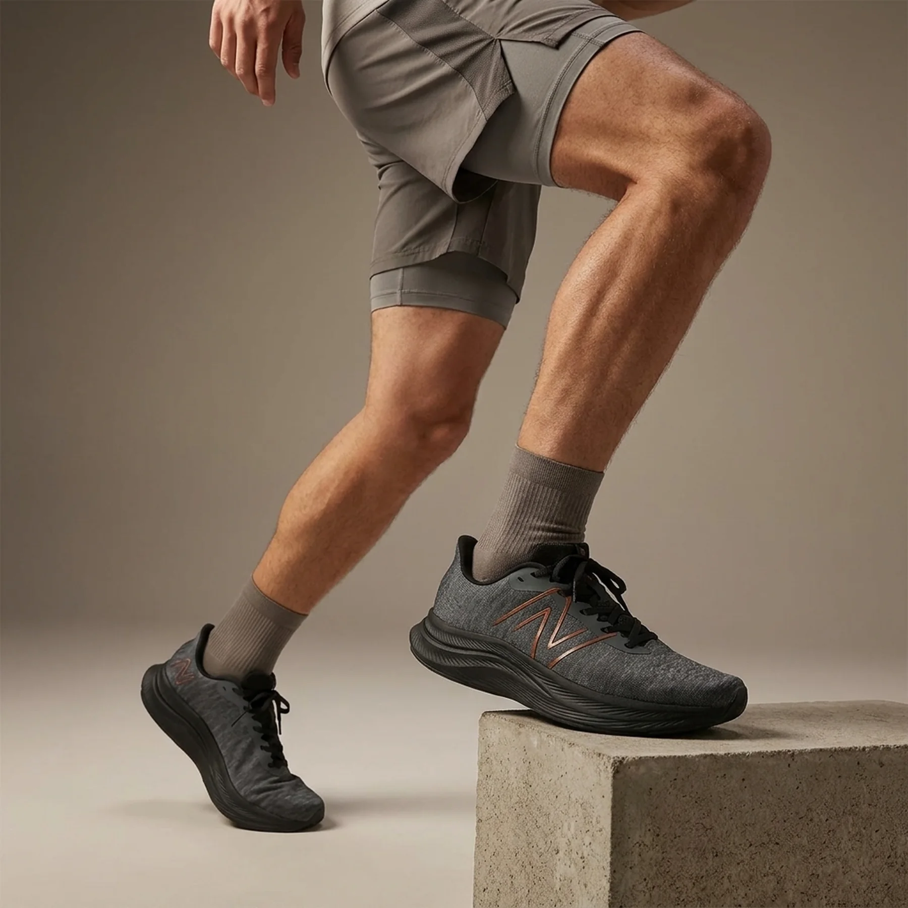 Кросівки для бігу чоловічі New Balance Fuelcell Propel V4 (MFCPRGA4)