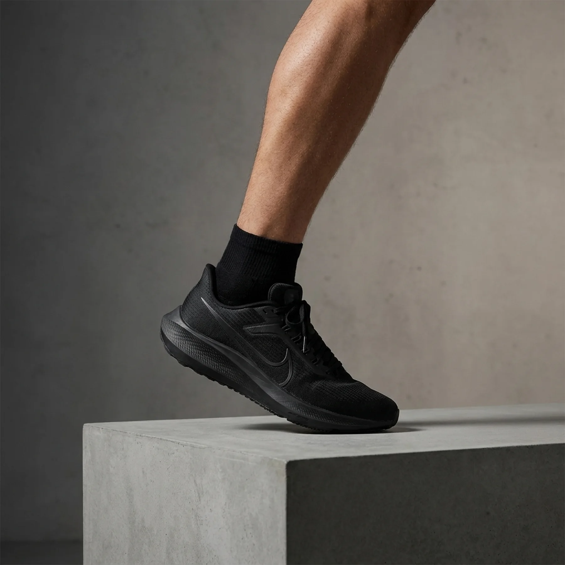 Кросівки для бігу чоловічі Nike Air Zoom Pegasus (FD2722-001)