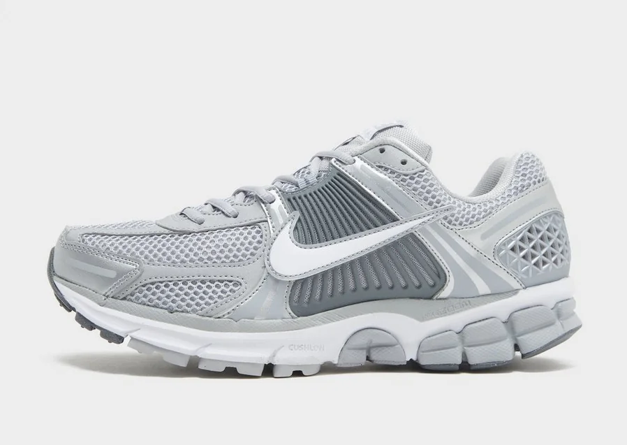Кросівки для бігу чоловічі Nike Air Zoom Vomero 5 (FJ4151-003)