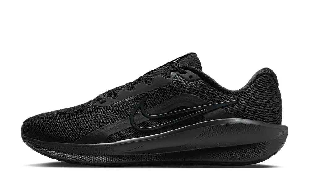 Кросівки для бігу чоловічі Nike Downshifter 13 (FD6454-003)