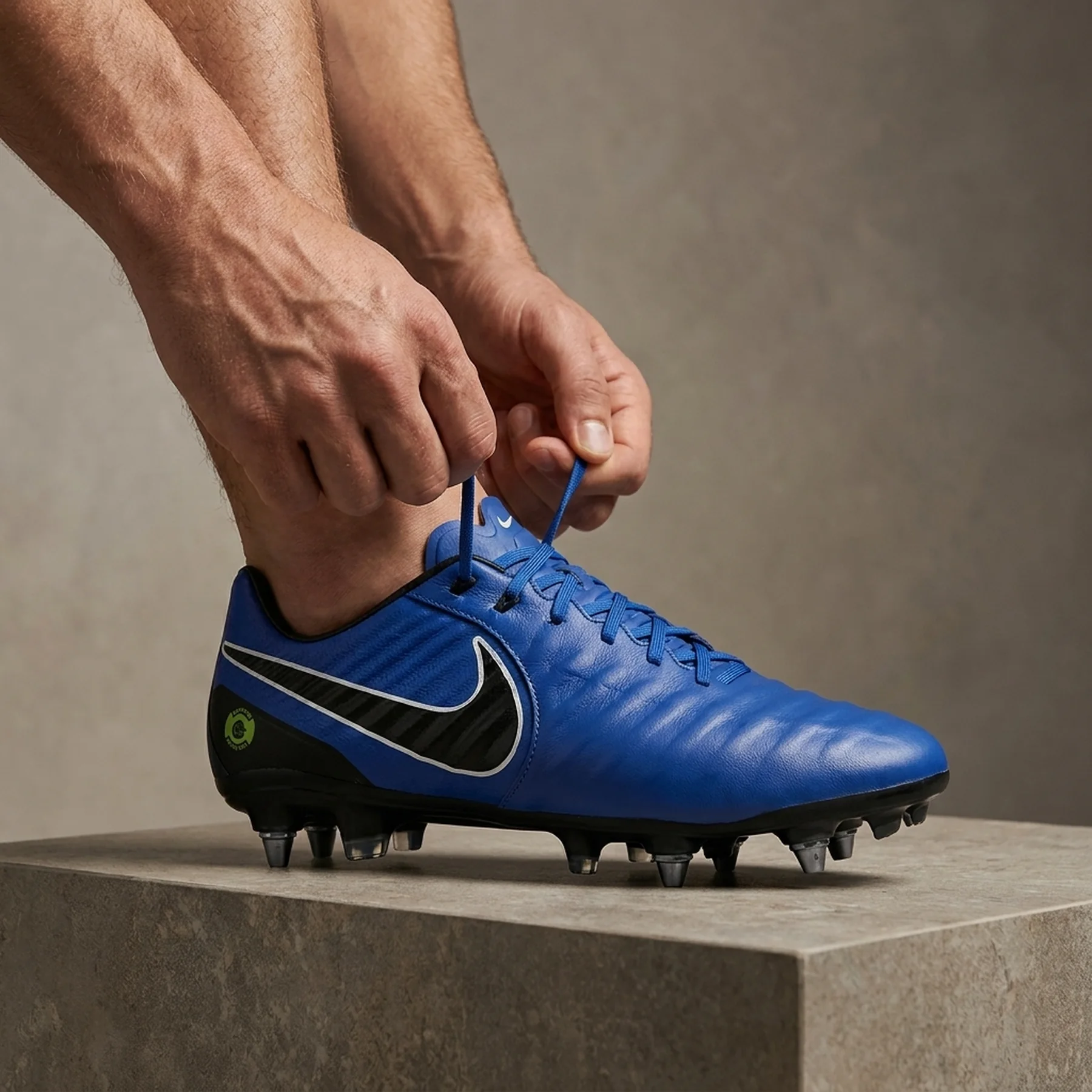 Кросівки для бігу чоловічі Nike Legend 10 Academy Sg-Pro Ac (DV4338-400)