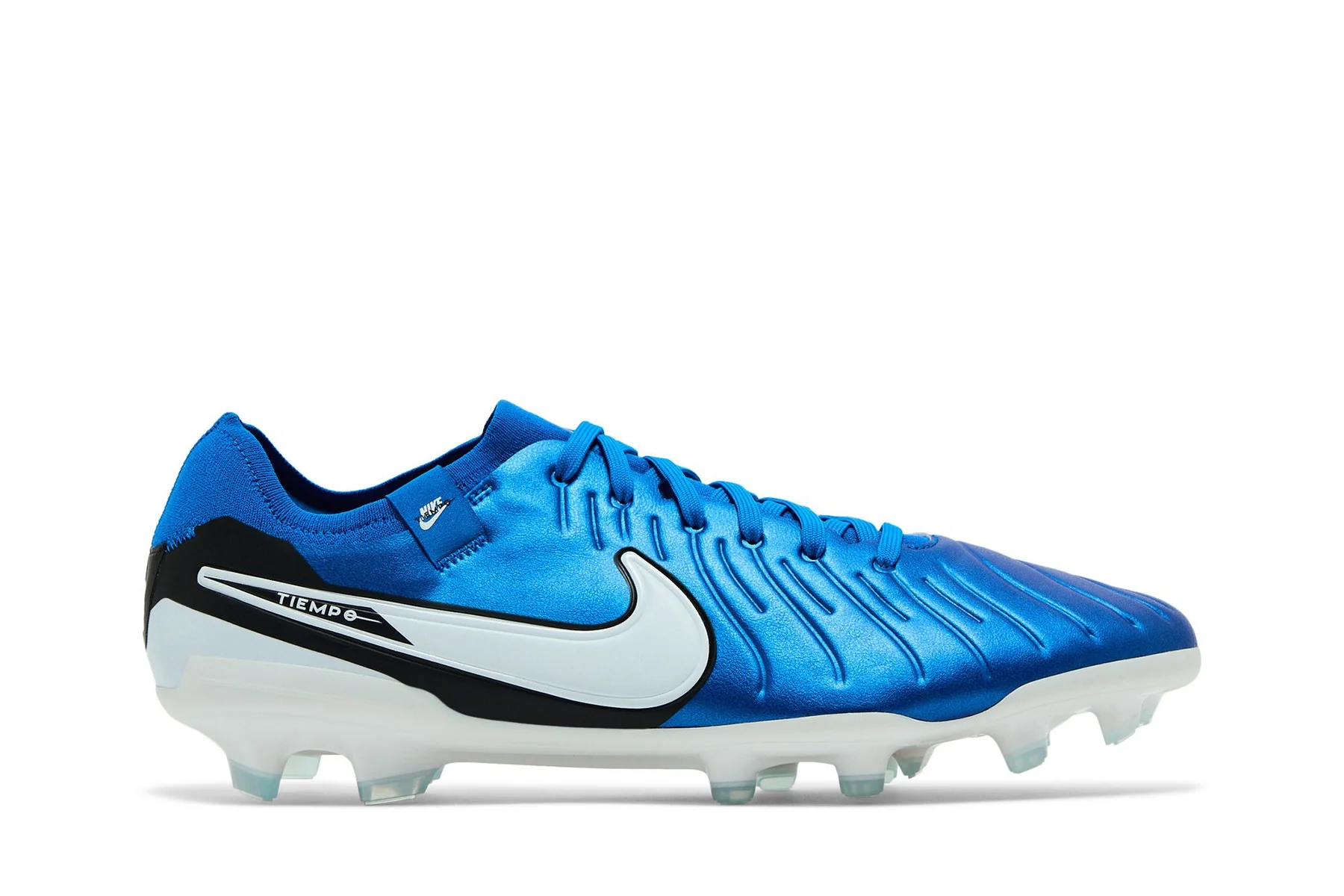Кросівки для бігу чоловічі Nike Legend 10 Pro Fg (DV4333-400)