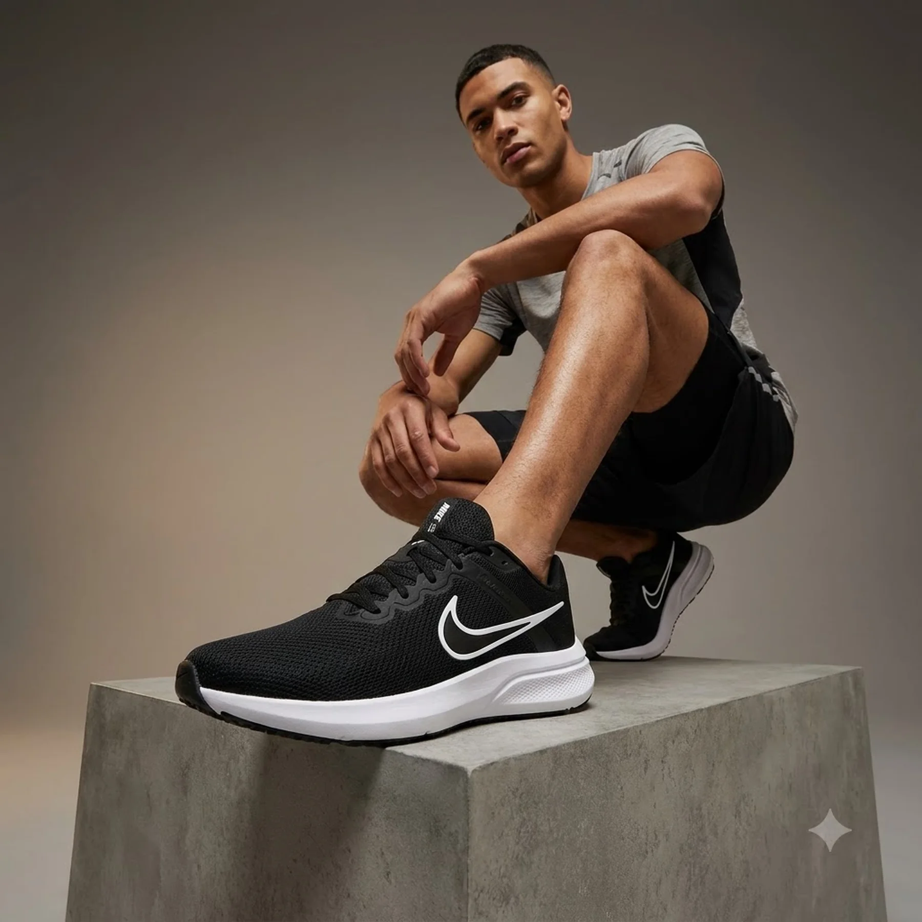 Кросівки для бігу чоловічі Nike Quest 6 (FD6033-001)