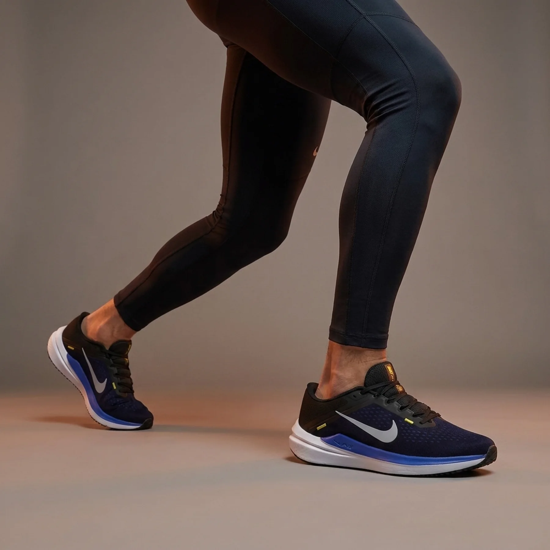 Кросівки для бігу чоловічі Nike Winflo 10 (DV4022-005)