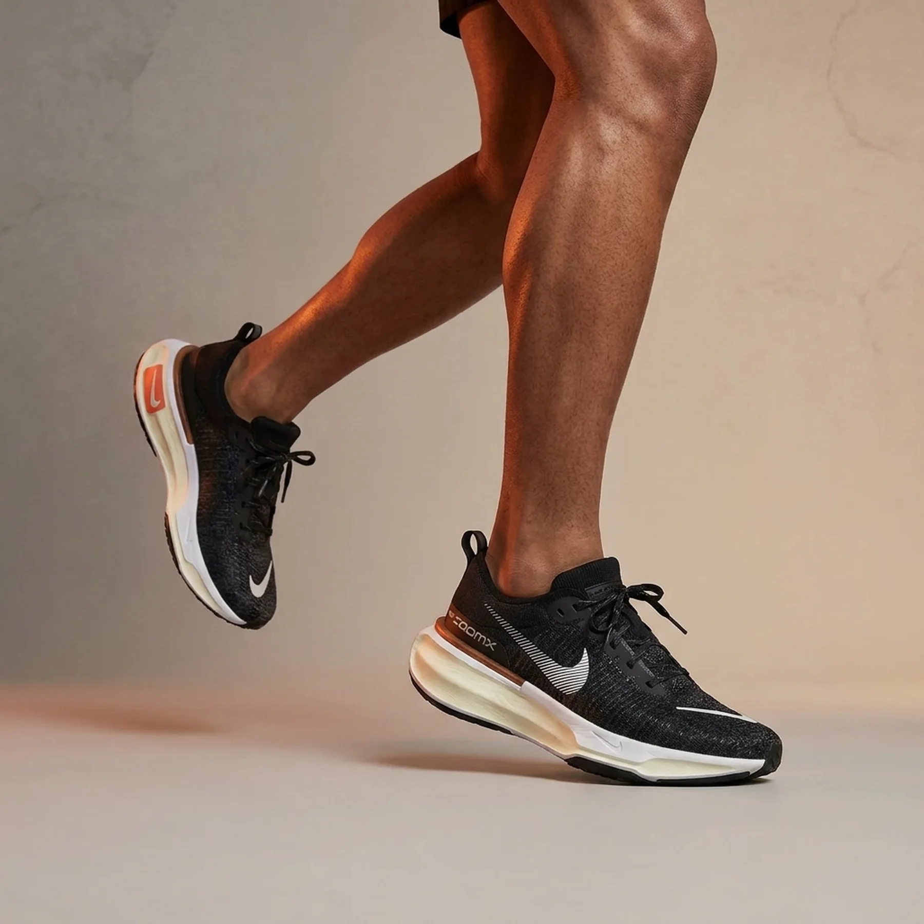 Кросівки для бігу чоловічі Nike Zoomx Invincible Run (DR2615-001)