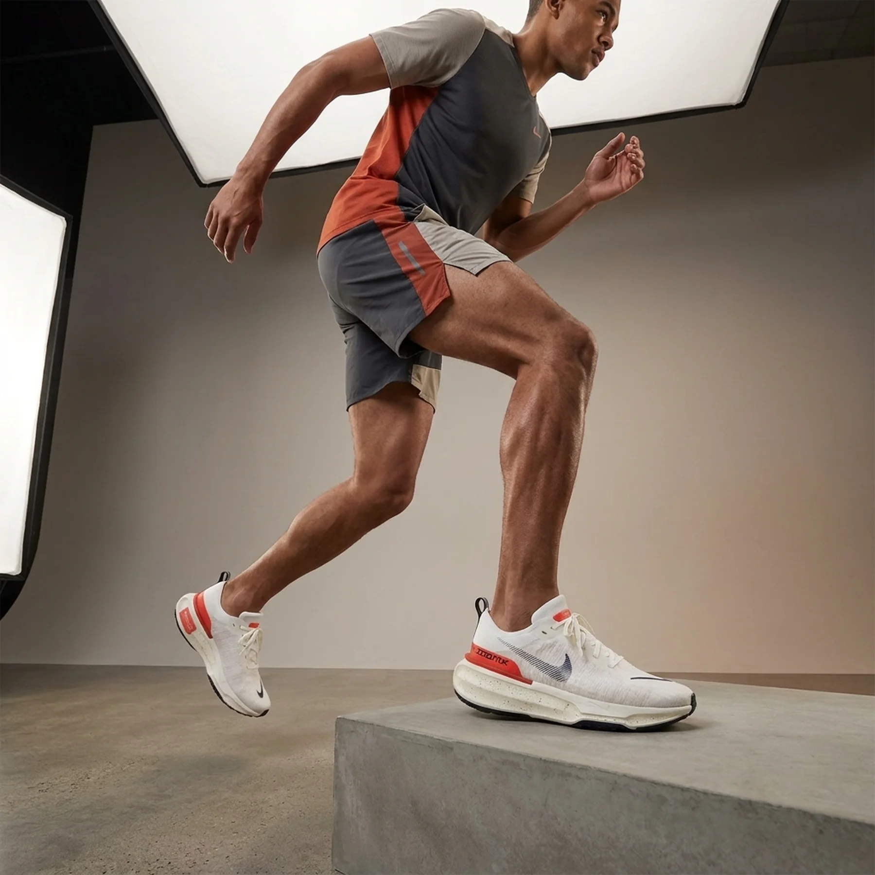 Кросівки для бігу чоловічі Nike Zoomx Invincible Run (DR2615-001)