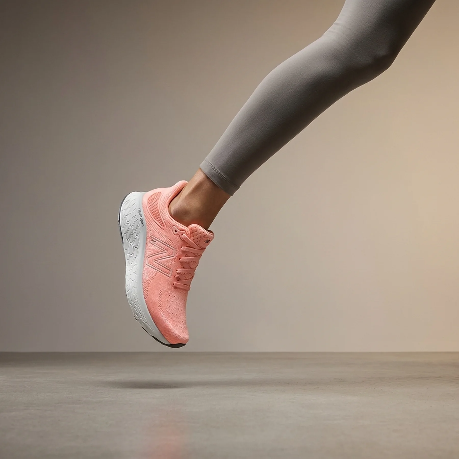 Кросівки для бігу жіночі New Balance Fresh Foam 1080 (W108012O)
