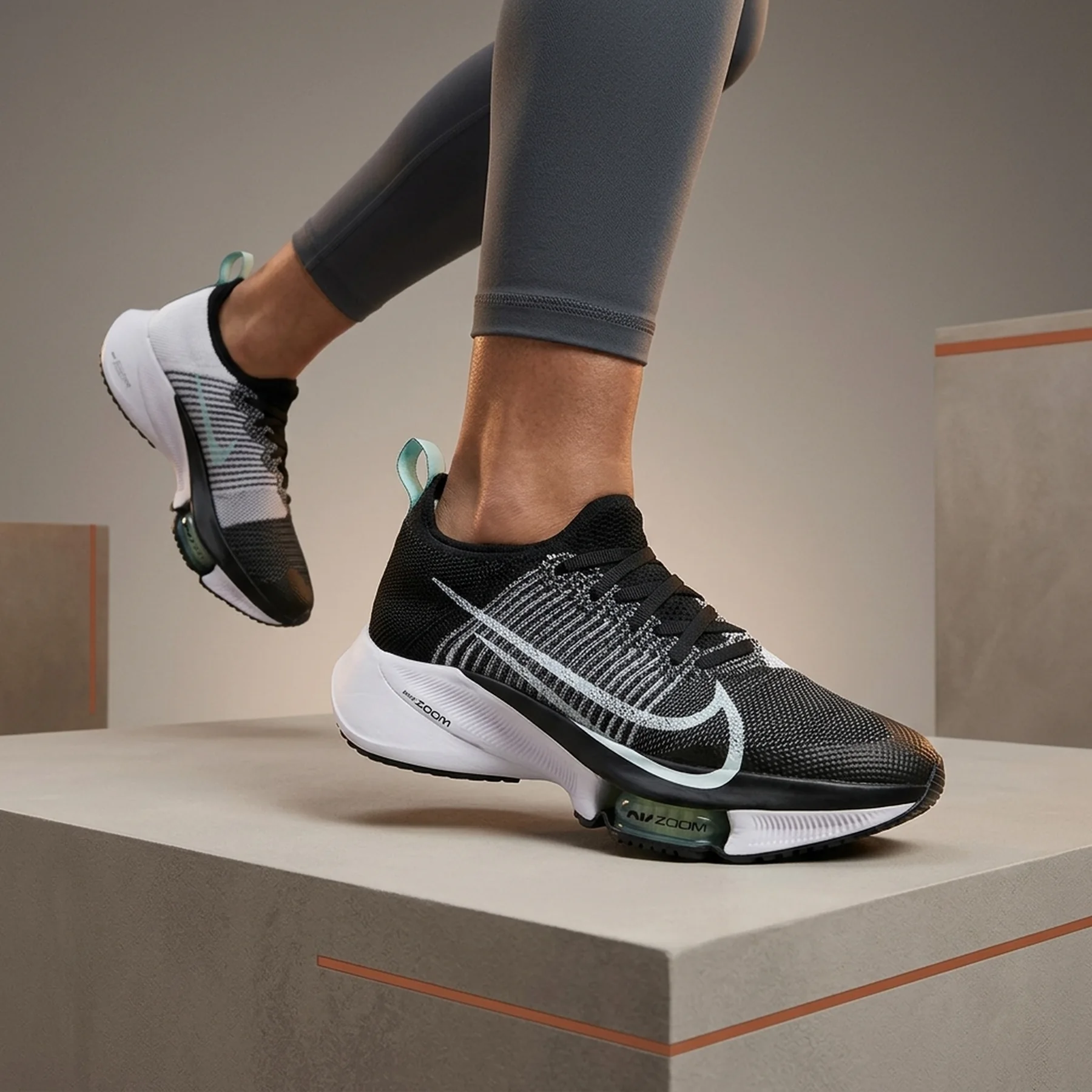 Кросівки жіночі Nike Air Zoom Tempo (CI9924-001)