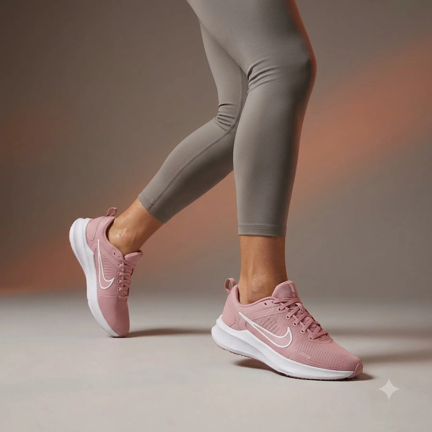 Кросівки для бігу жіночі Nike Downshifter 12 (DD9294-600)